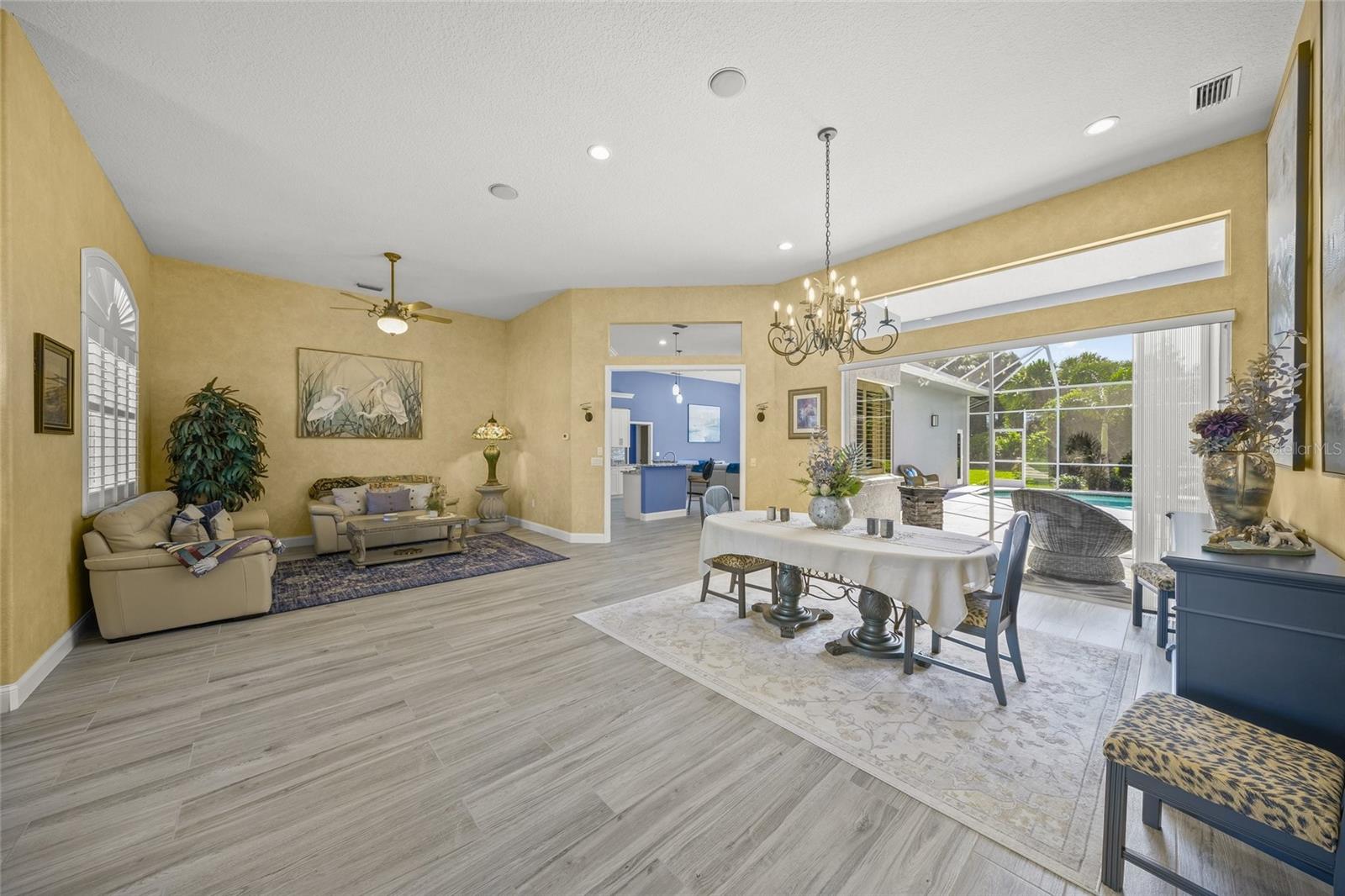 Image 10 of 76 For 8924 Misty Creek Drive