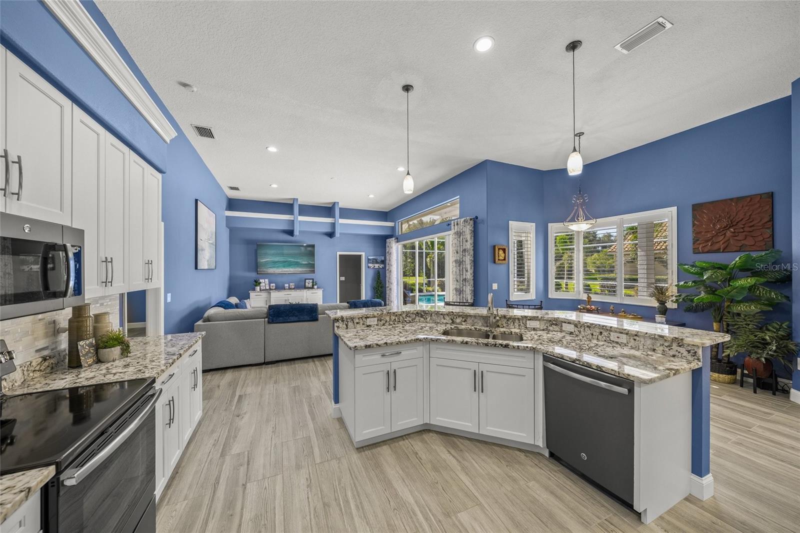 Image 15 of 76 For 8924 Misty Creek Drive