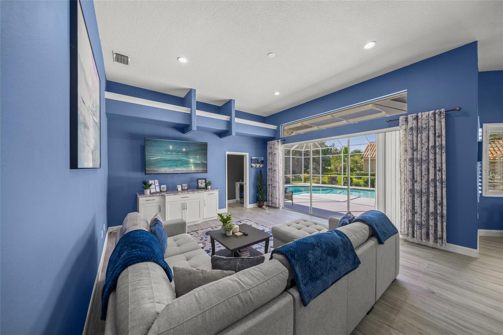 Image 18 of 76 For 8924 Misty Creek Drive