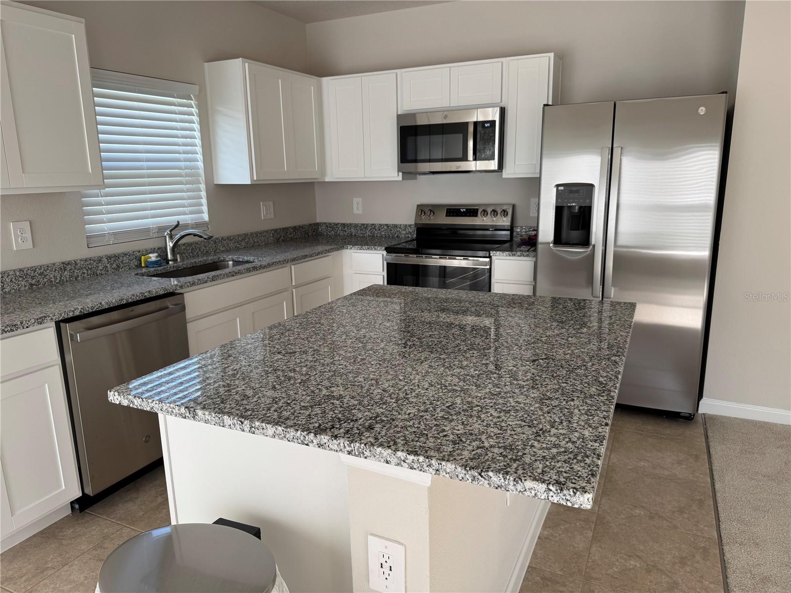 Image 17 of 40 For 807 170th Court E