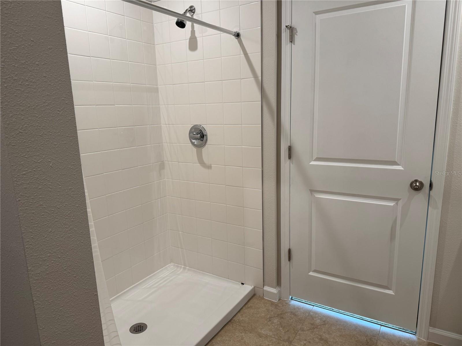 Image 24 of 40 For 807 170th Court E