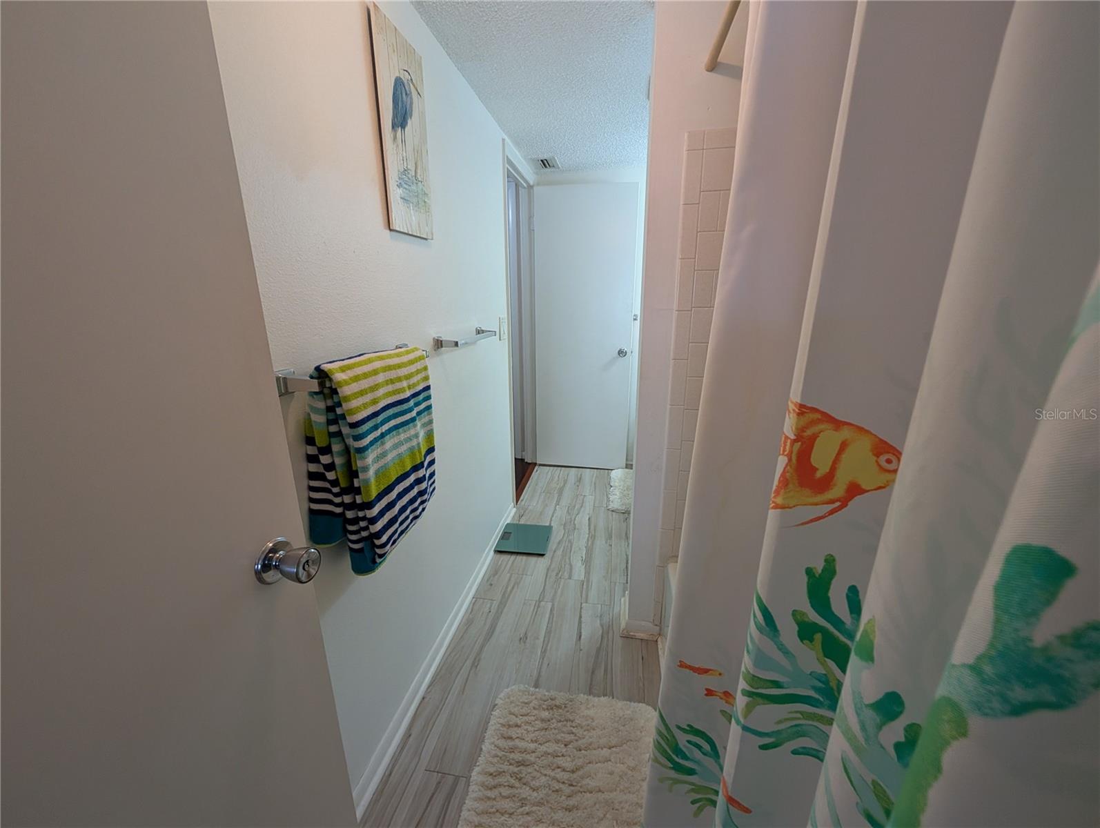 Image 18 of 40 For 3963 Lake Bayshore Drive F-414