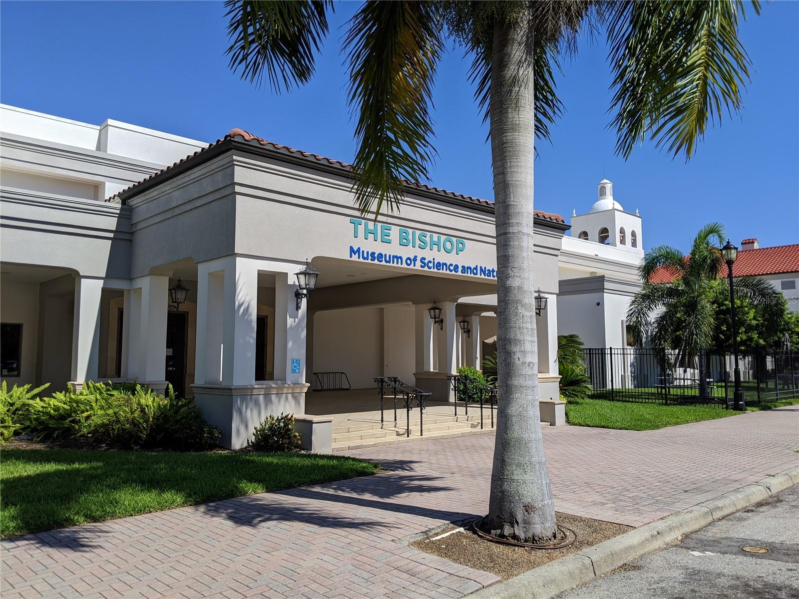 Image 34 of 40 For 3963 Lake Bayshore Drive F-414