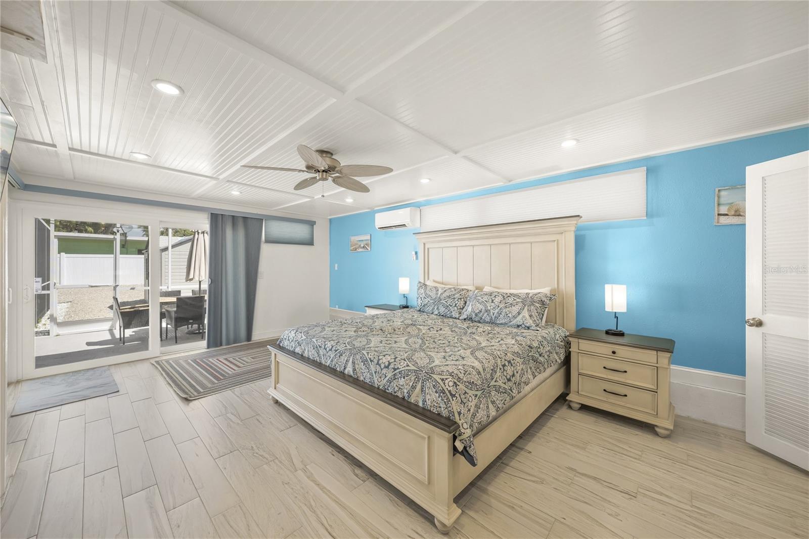 Image 16 of 82 For 627 Avenida Del Norte