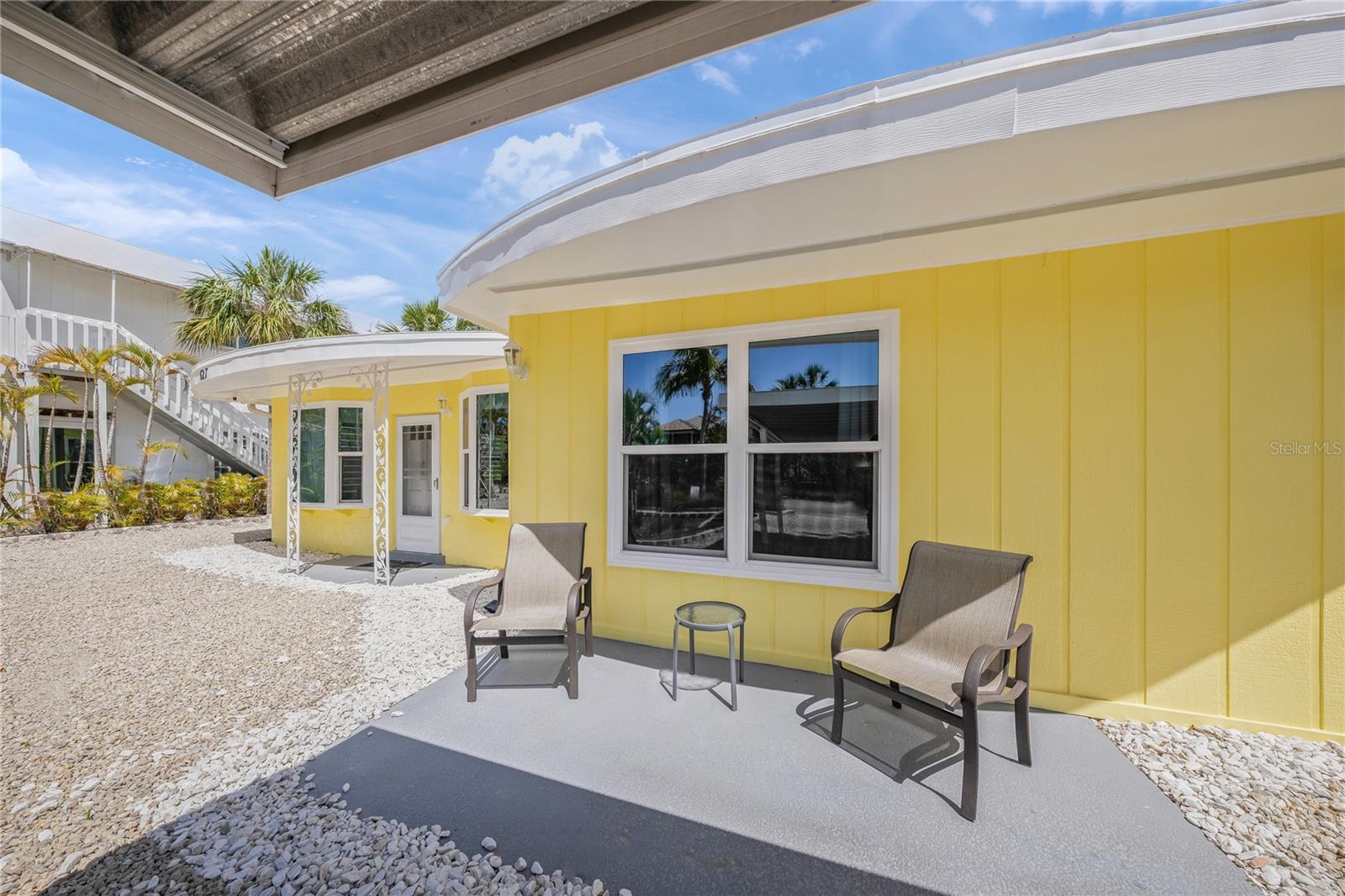 Image 4 of 82 For 627 Avenida Del Norte