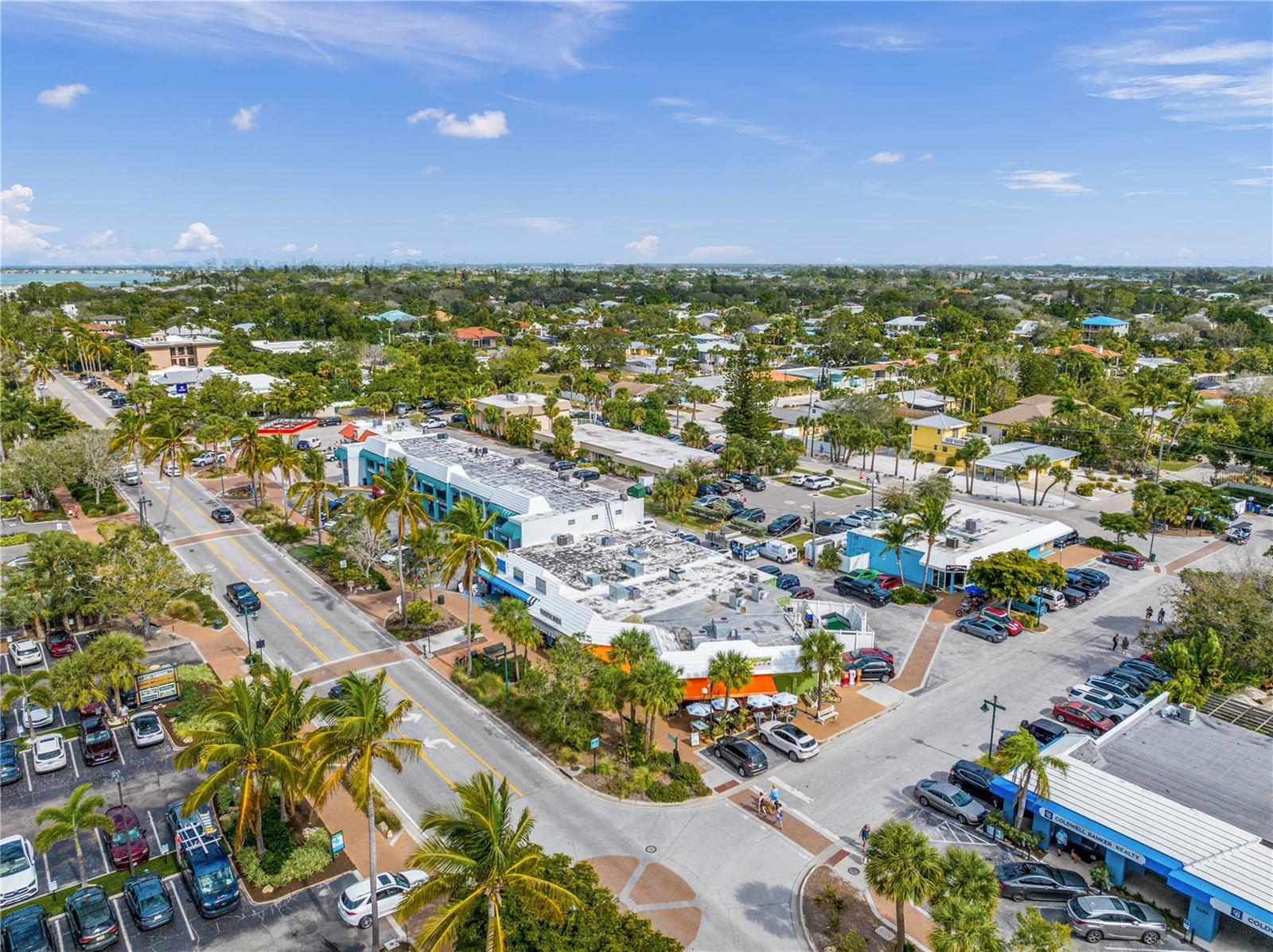 Image 61 of 82 For 627 Avenida Del Norte