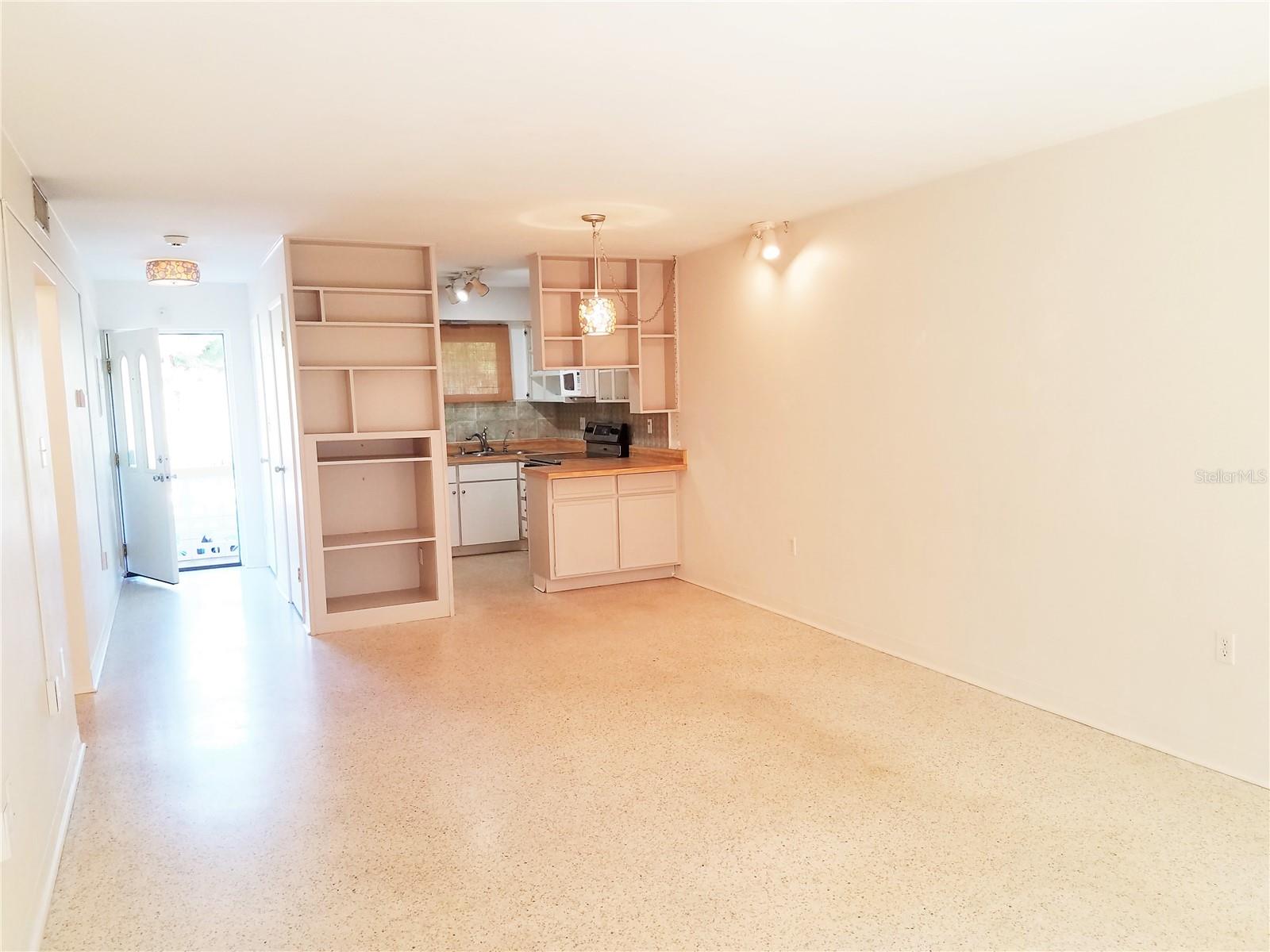 Image 7 of 43 For 2155 Wood Street A26