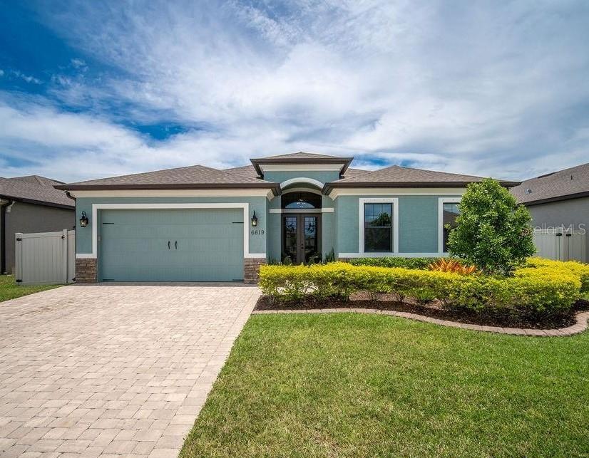 Listing Details for 6619 35th Court E, SARASOTA, FL 34243