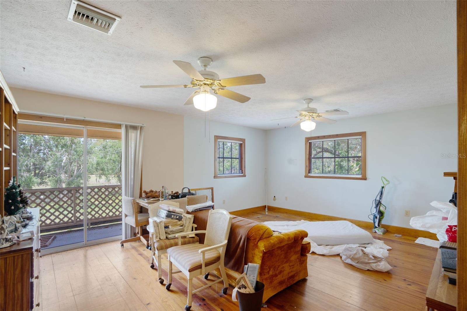 Image 16 of 35 For 5034 257th Street E