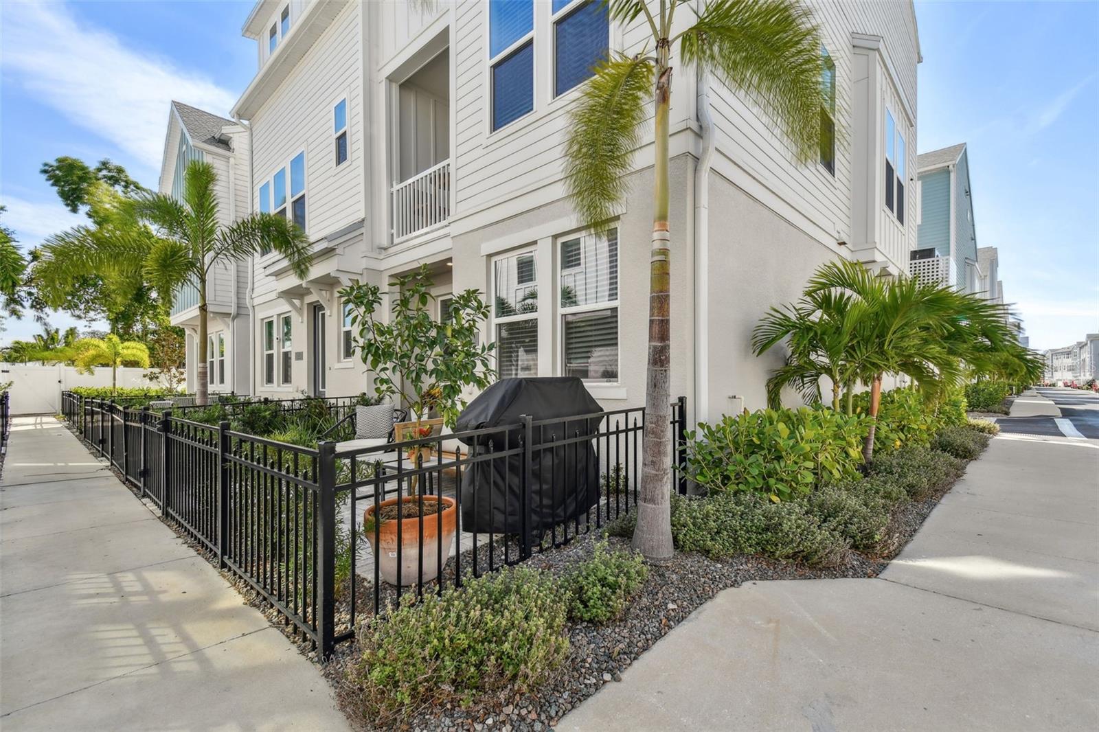 Image 4 of 64 For 2500 Boone Court