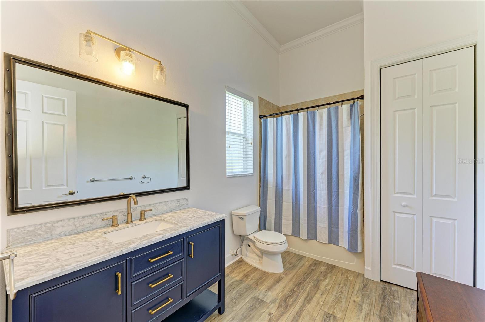 Image 55 of 94 For 20207 71st Avenue E