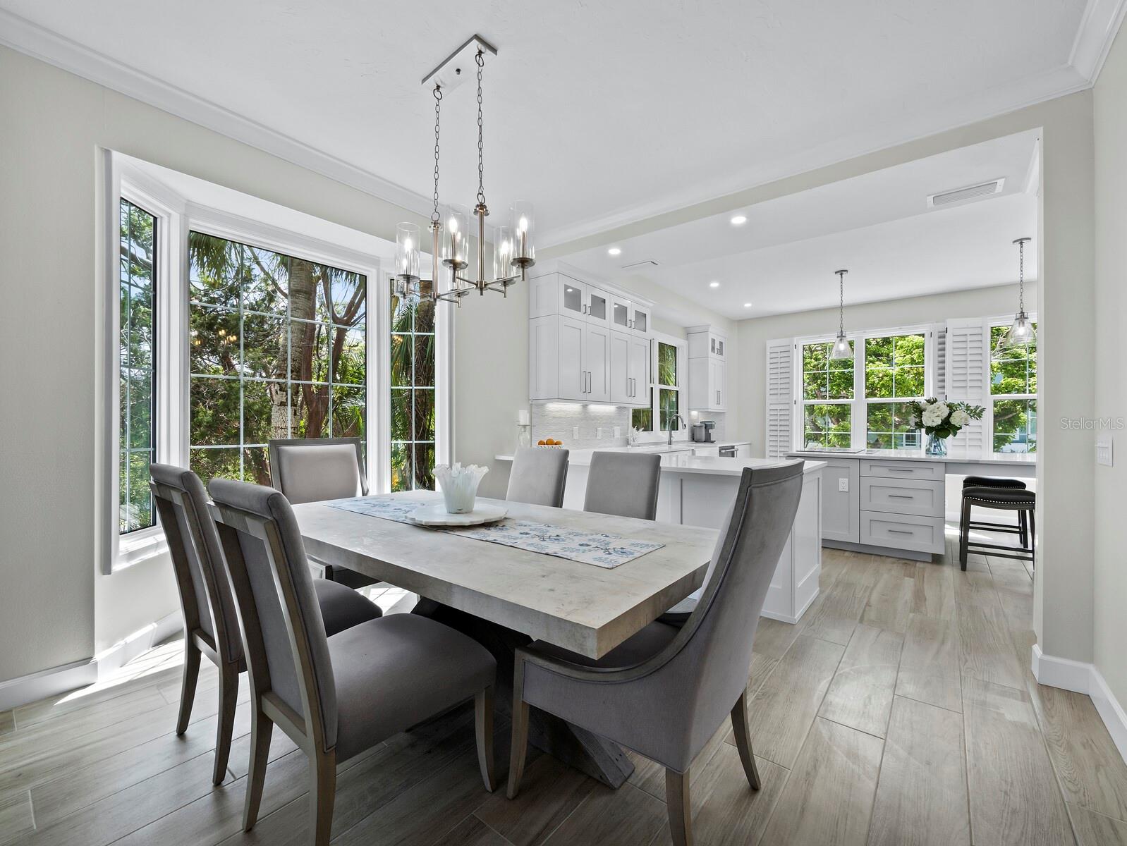 Image 12 of 78 For 3959 Somerset Drive