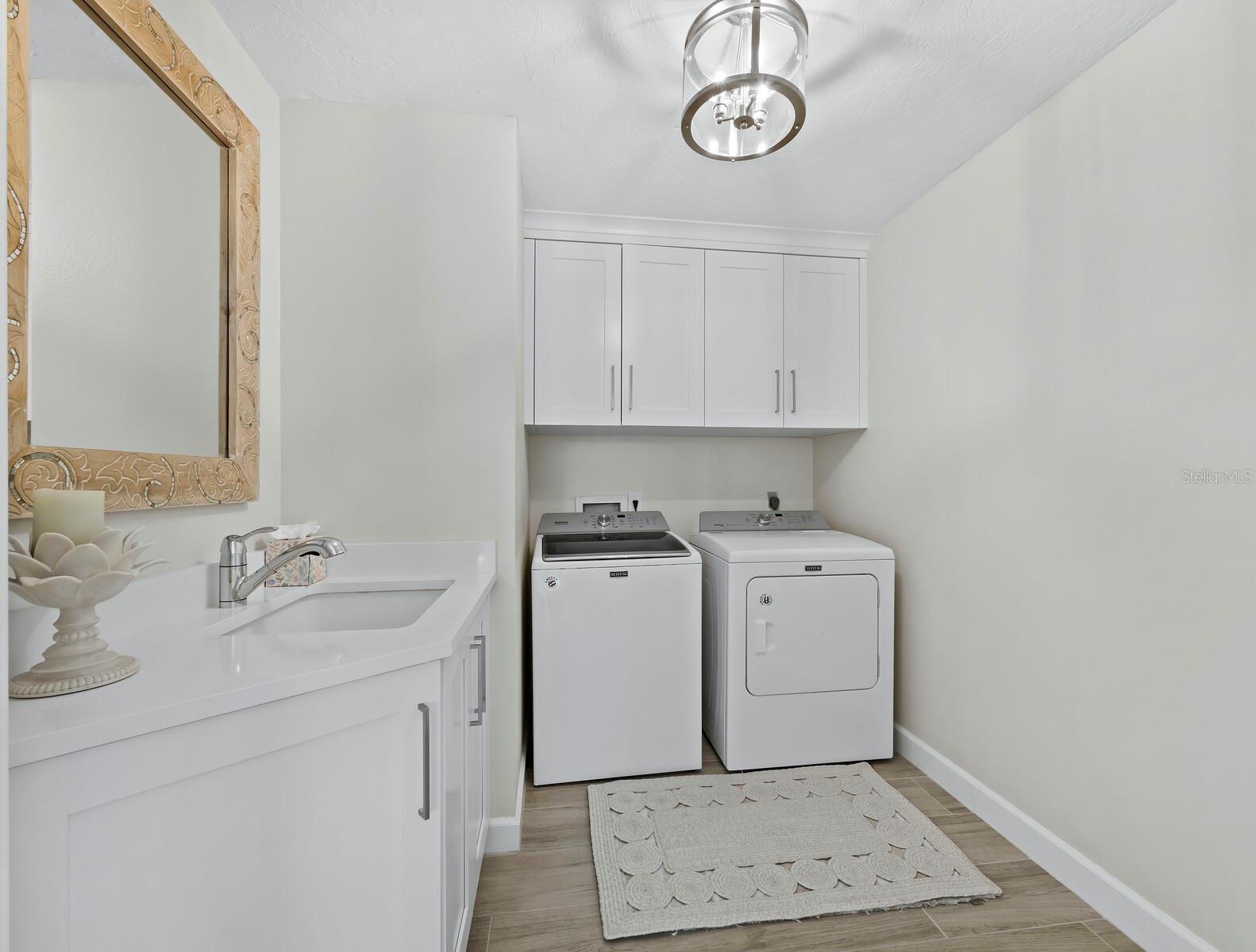 Image 22 of 78 For 3959 Somerset Drive