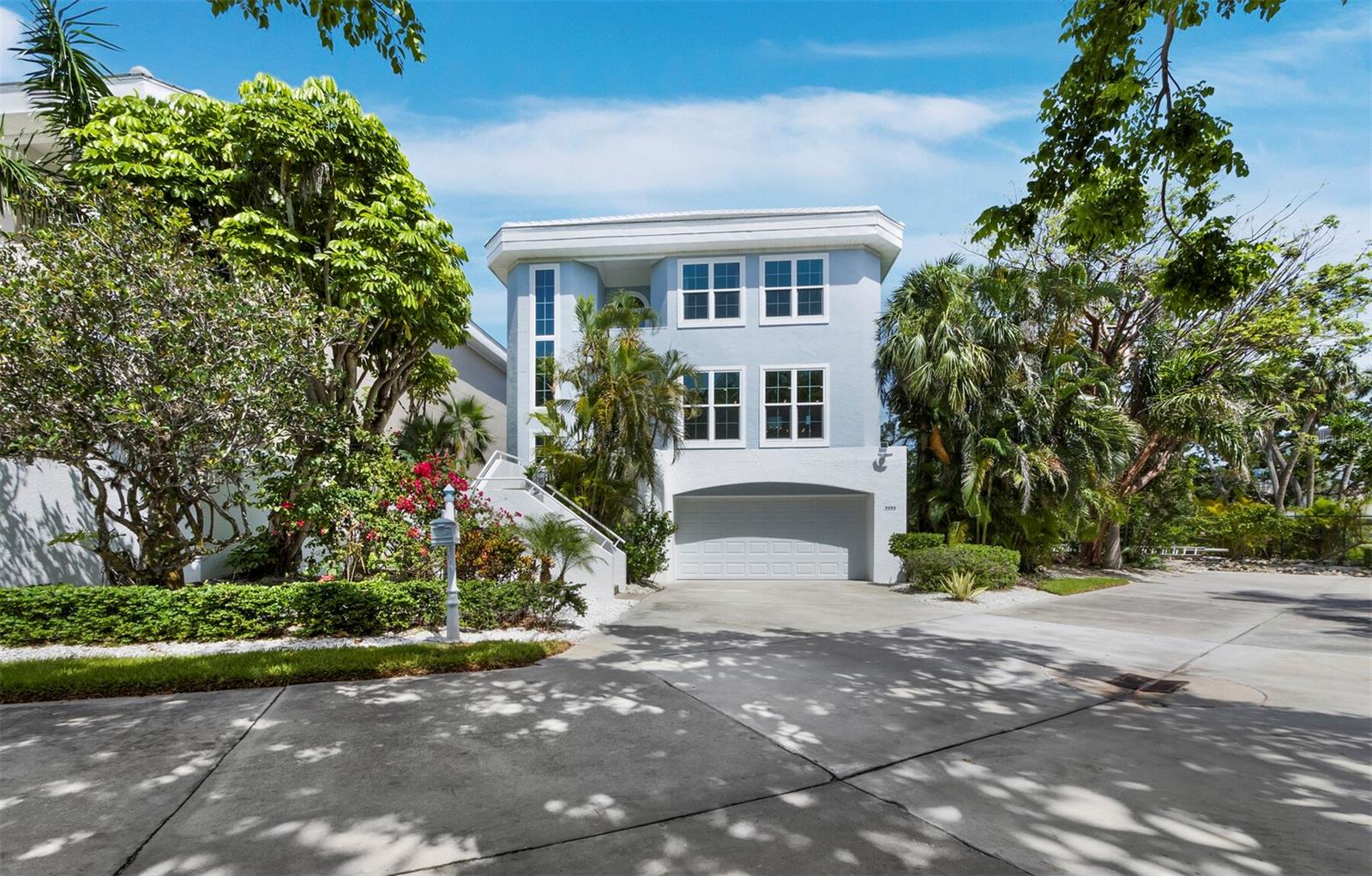 Image 3 of 78 For 3959 Somerset Drive