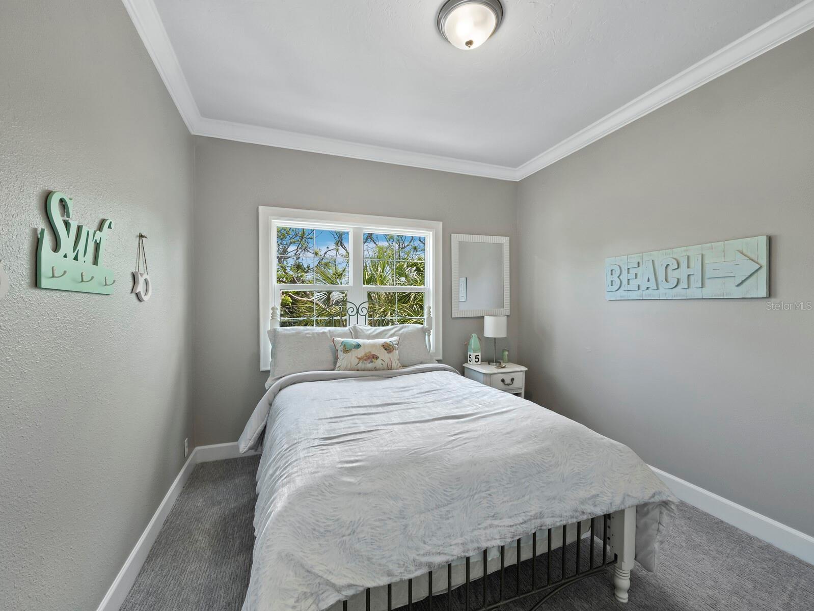 Image 32 of 78 For 3959 Somerset Drive