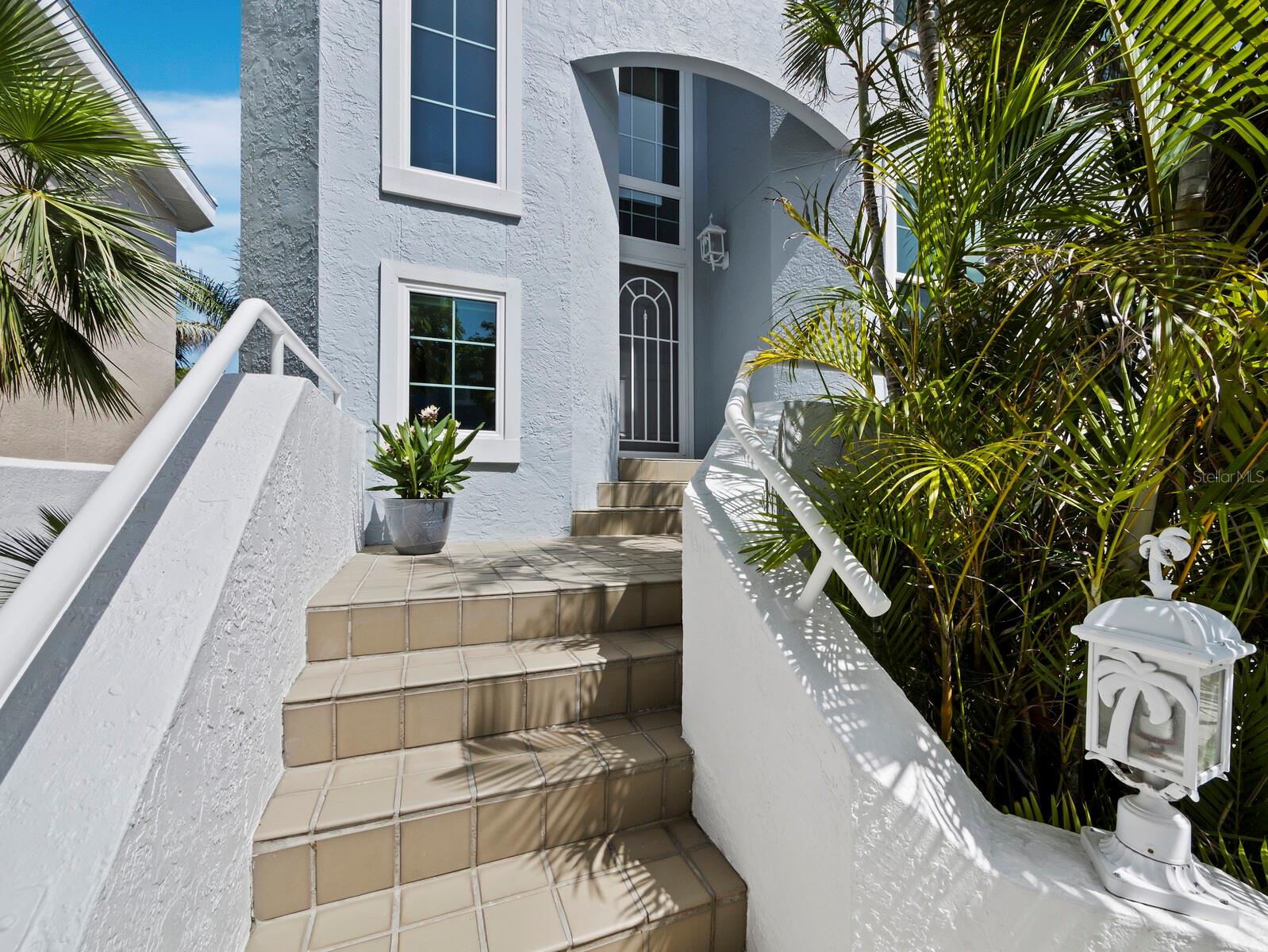 Image 4 of 78 For 3959 Somerset Drive