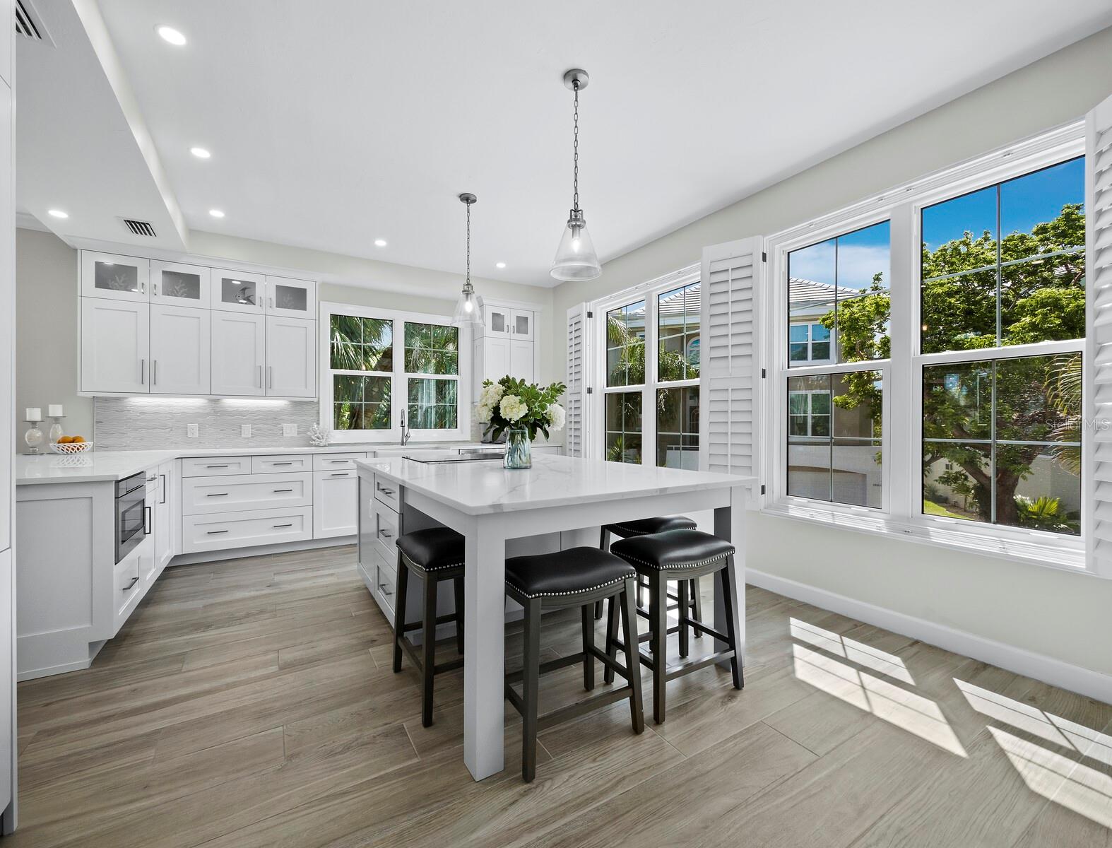 Image 7 of 78 For 3959 Somerset Drive
