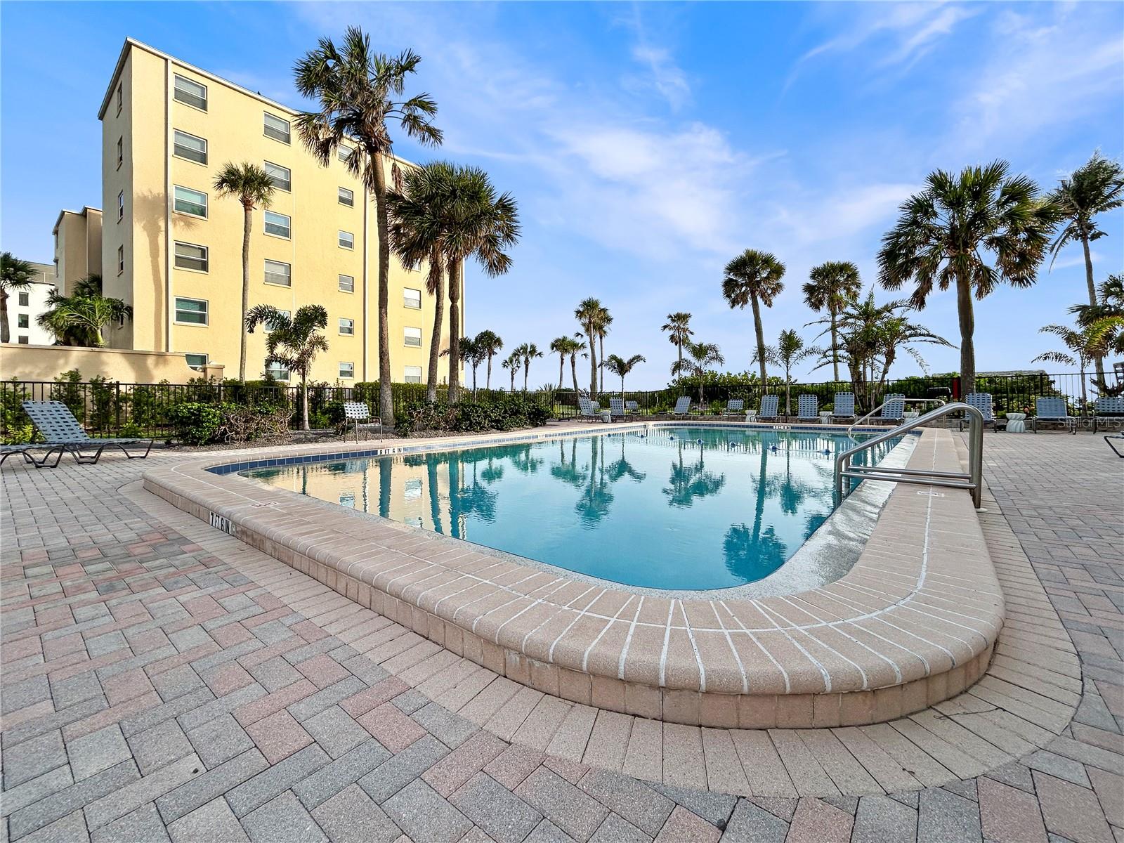 Image 33 of 47 For 4325 Gulf Of Mexico Drive 305