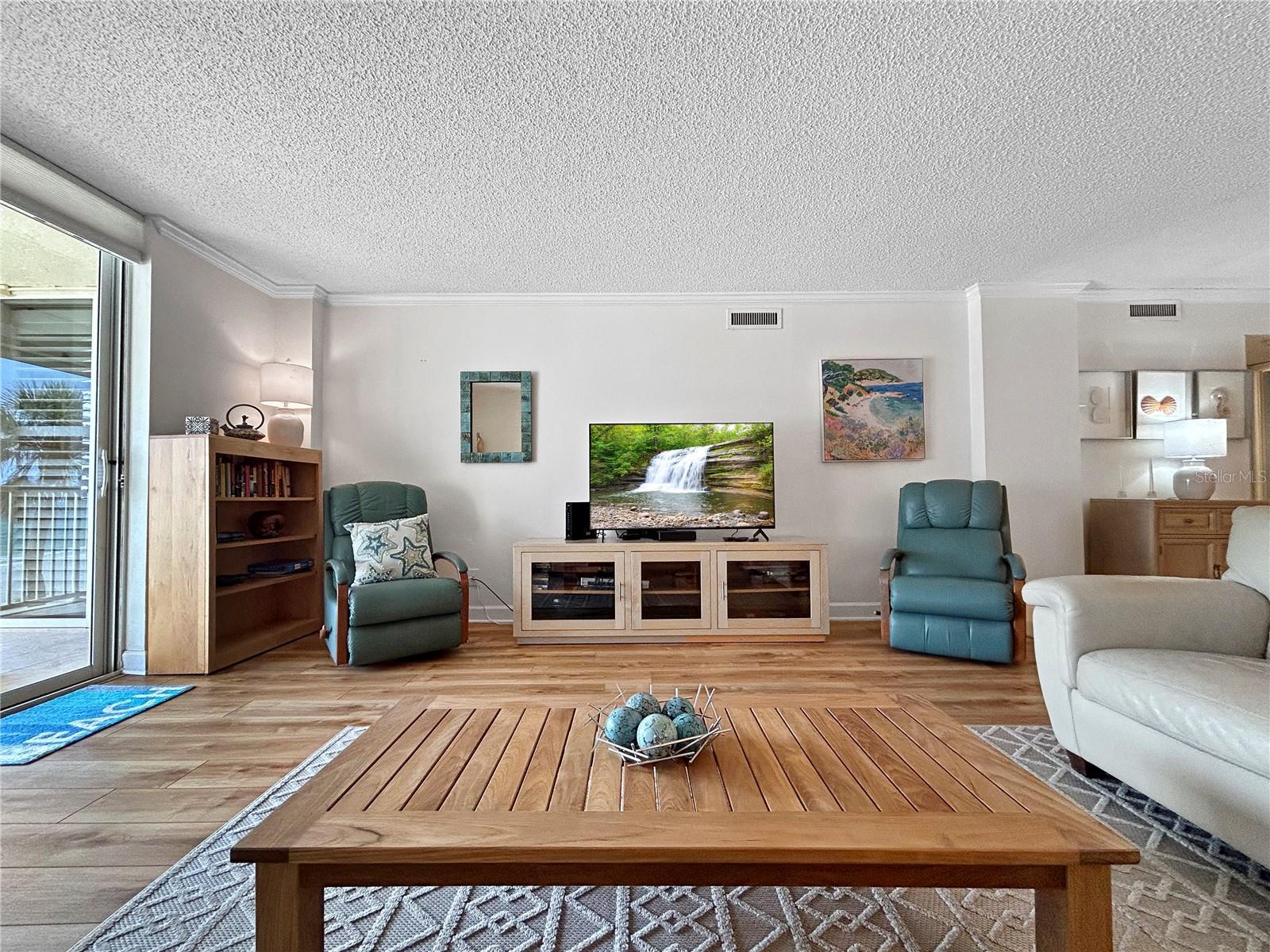 Image 6 of 47 For 4325 Gulf Of Mexico Drive 305
