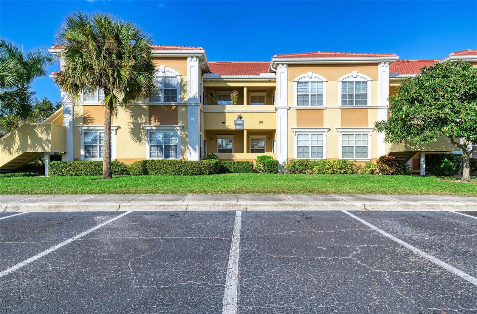 Image 2 of 30 For 3005 Chianti Court 103