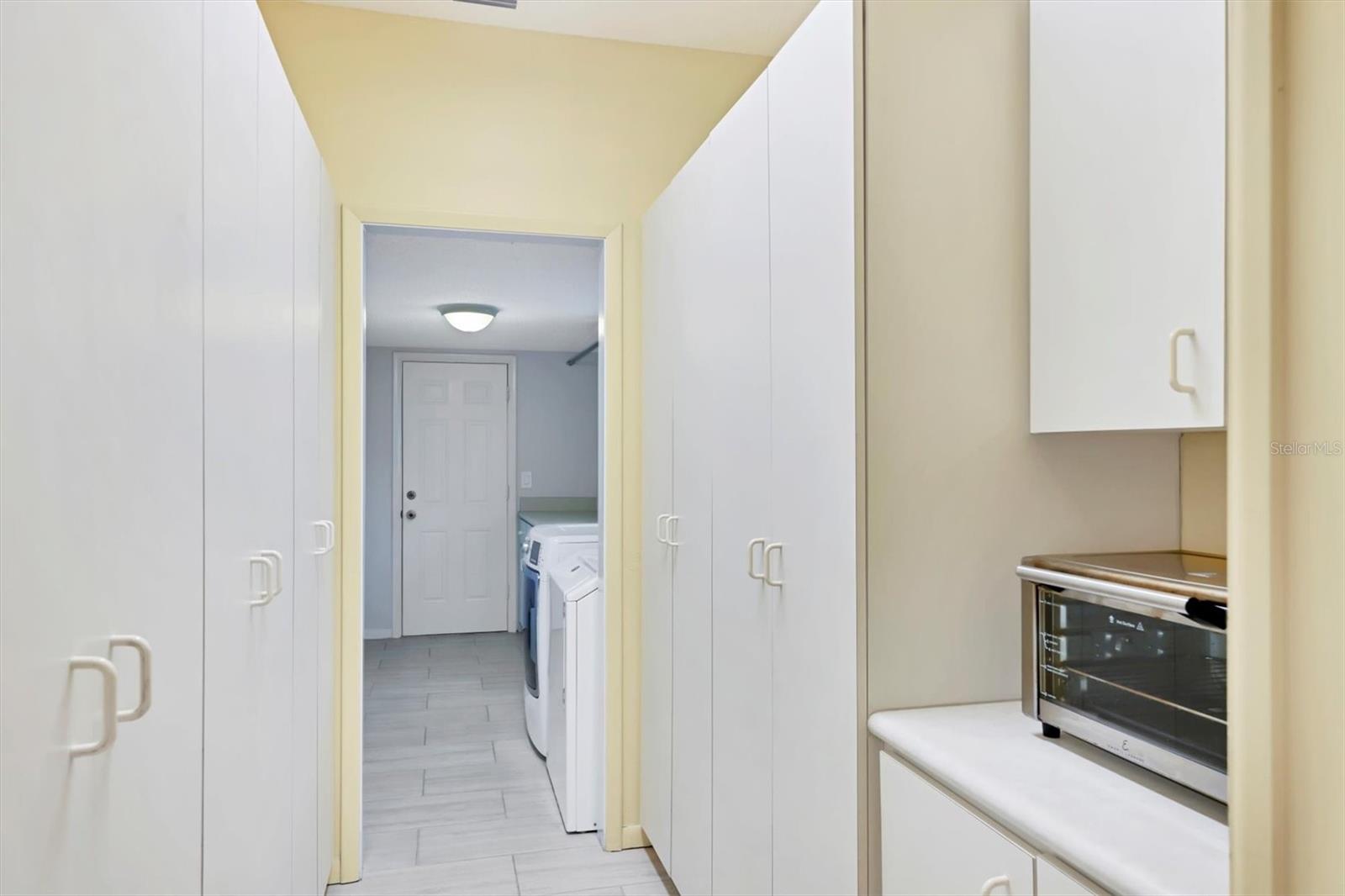 Image 17 of 54 For 175 Inlets Boulevard 175