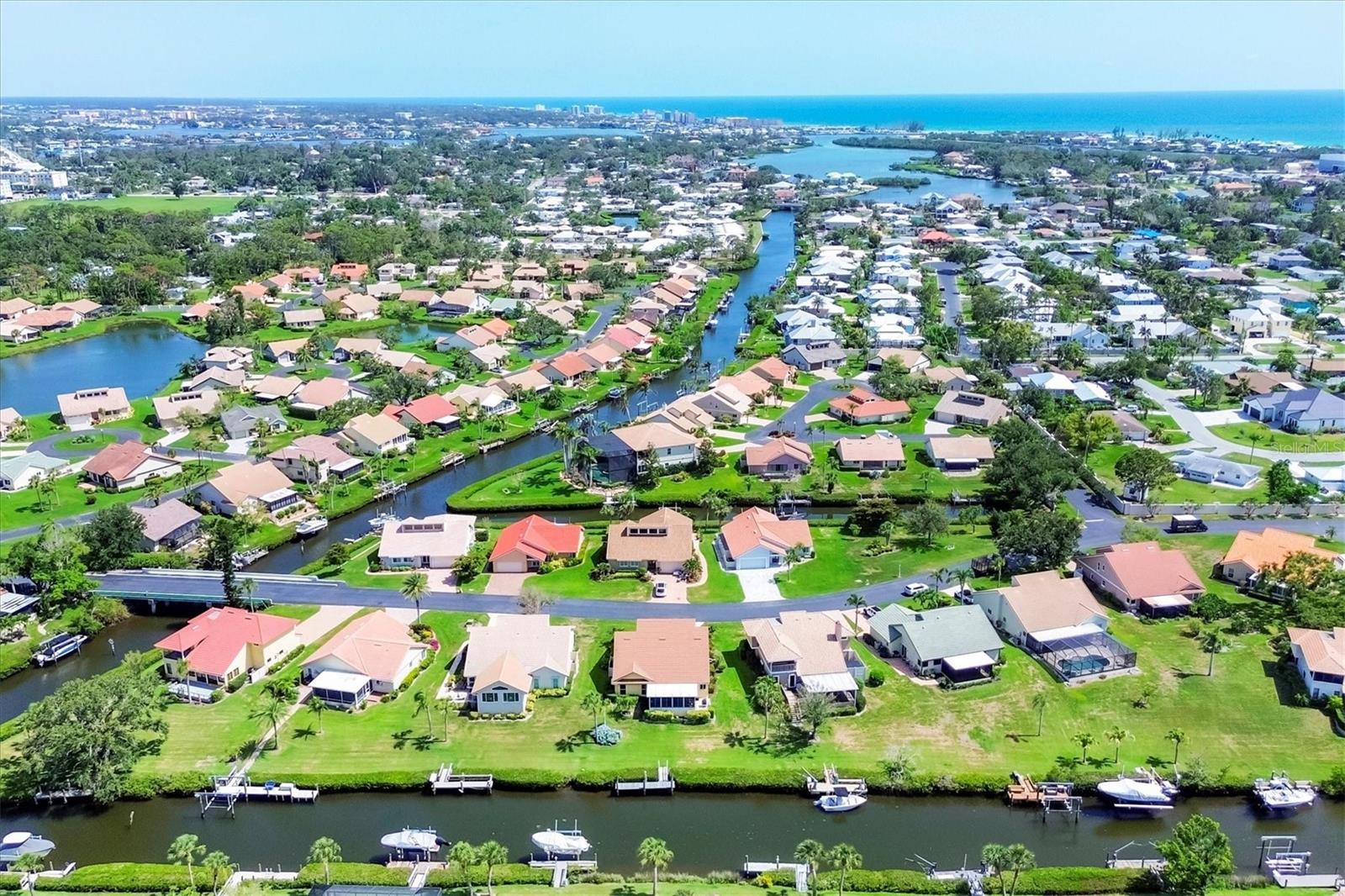 Image 2 of 54 For 175 Inlets Boulevard 175