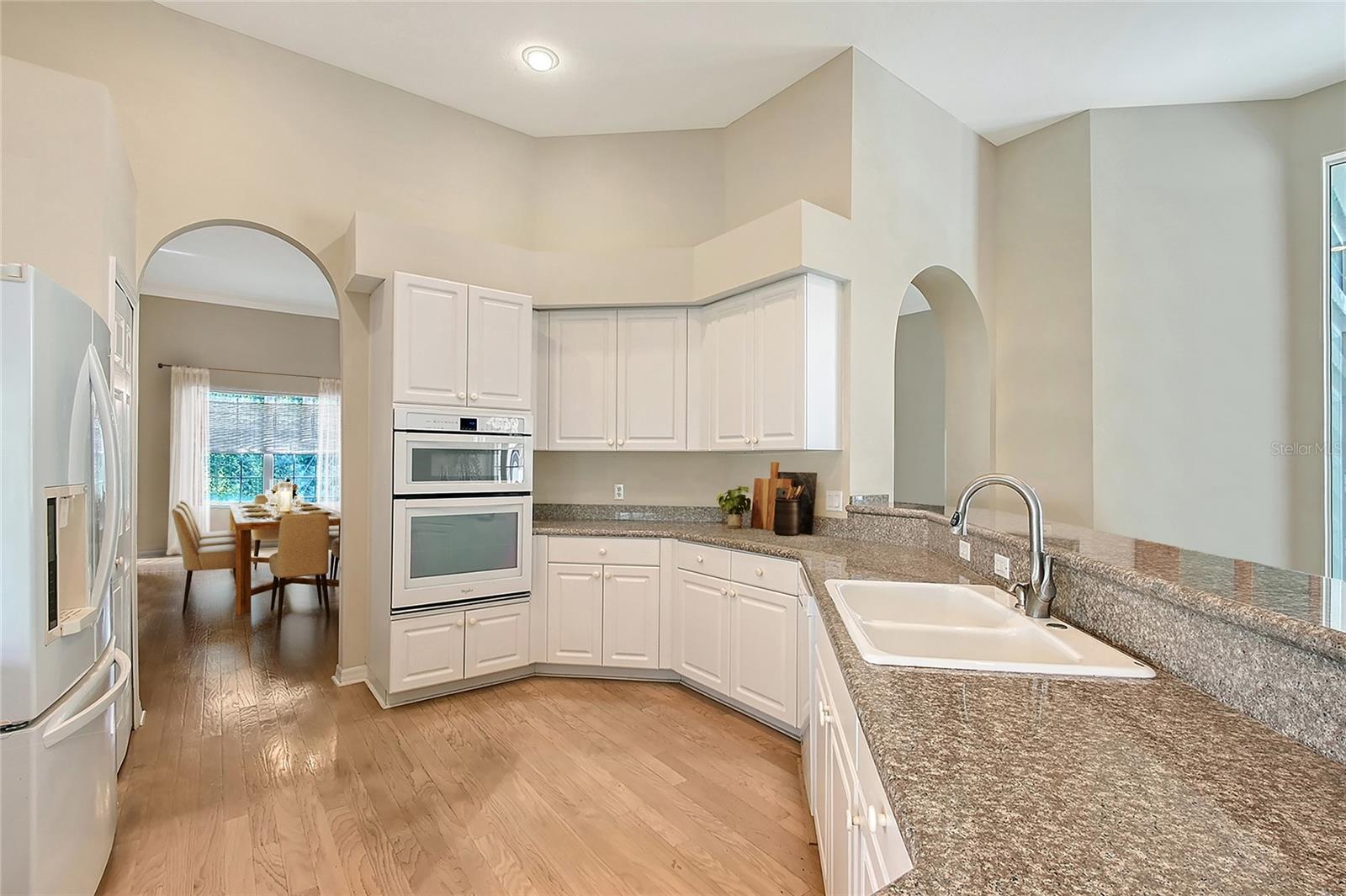 Image 10 of 49 For 5839 Los Verdes Court