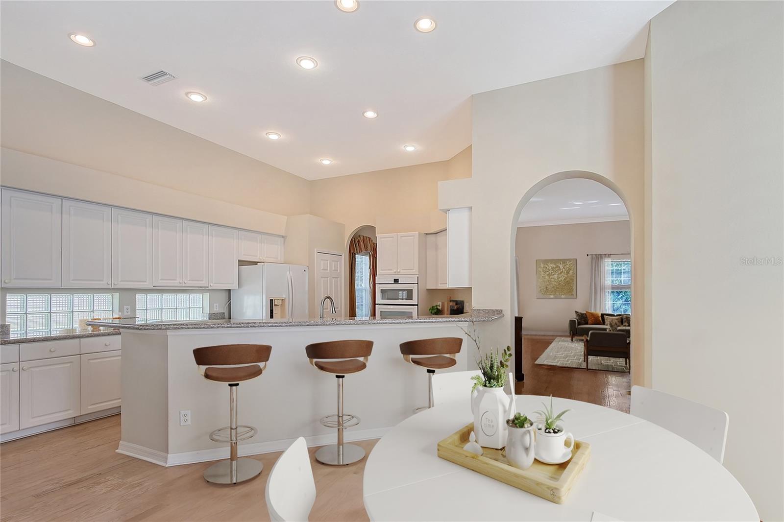Image 13 of 49 For 5839 Los Verdes Court
