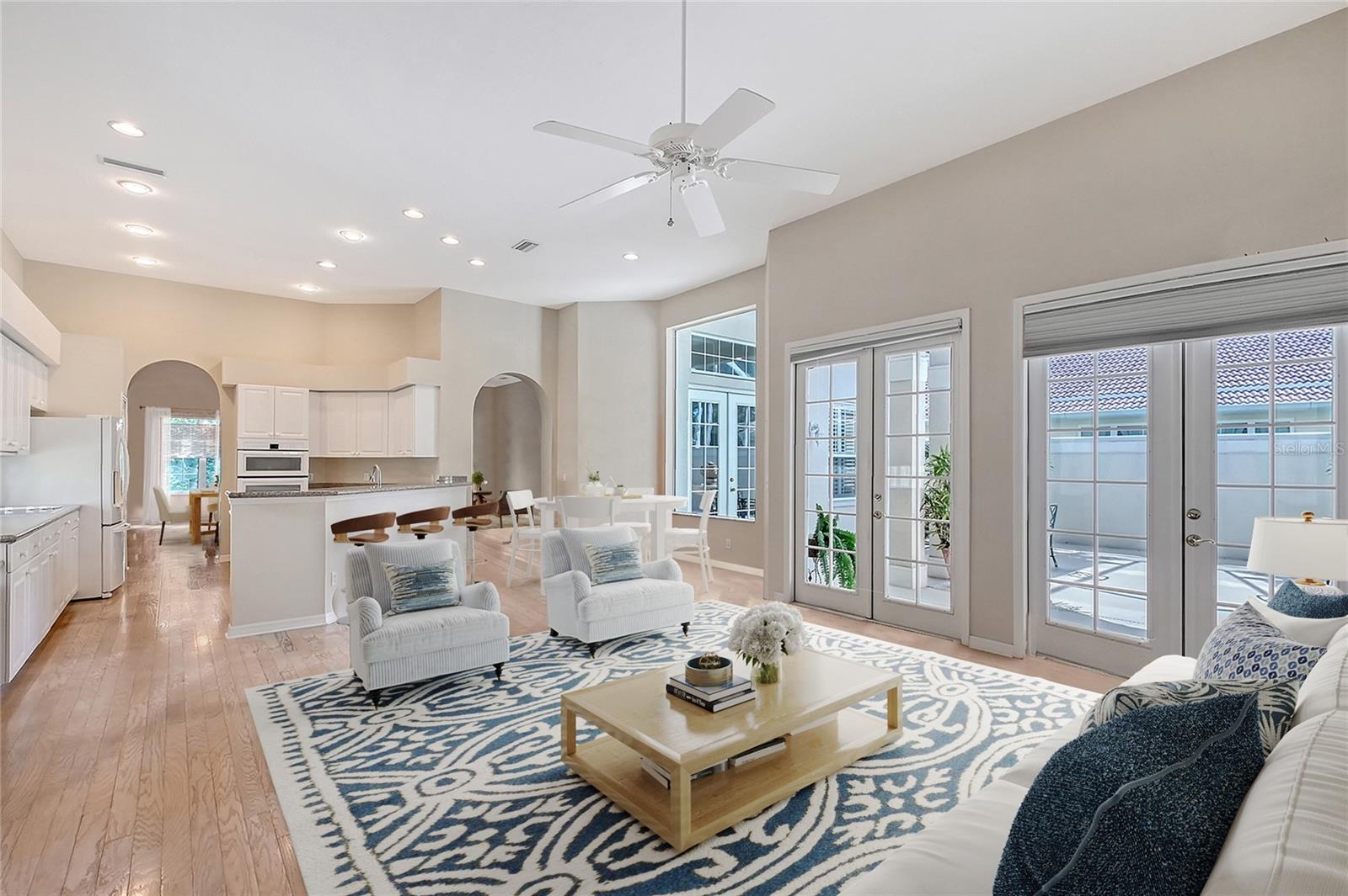 Image 14 of 49 For 5839 Los Verdes Court