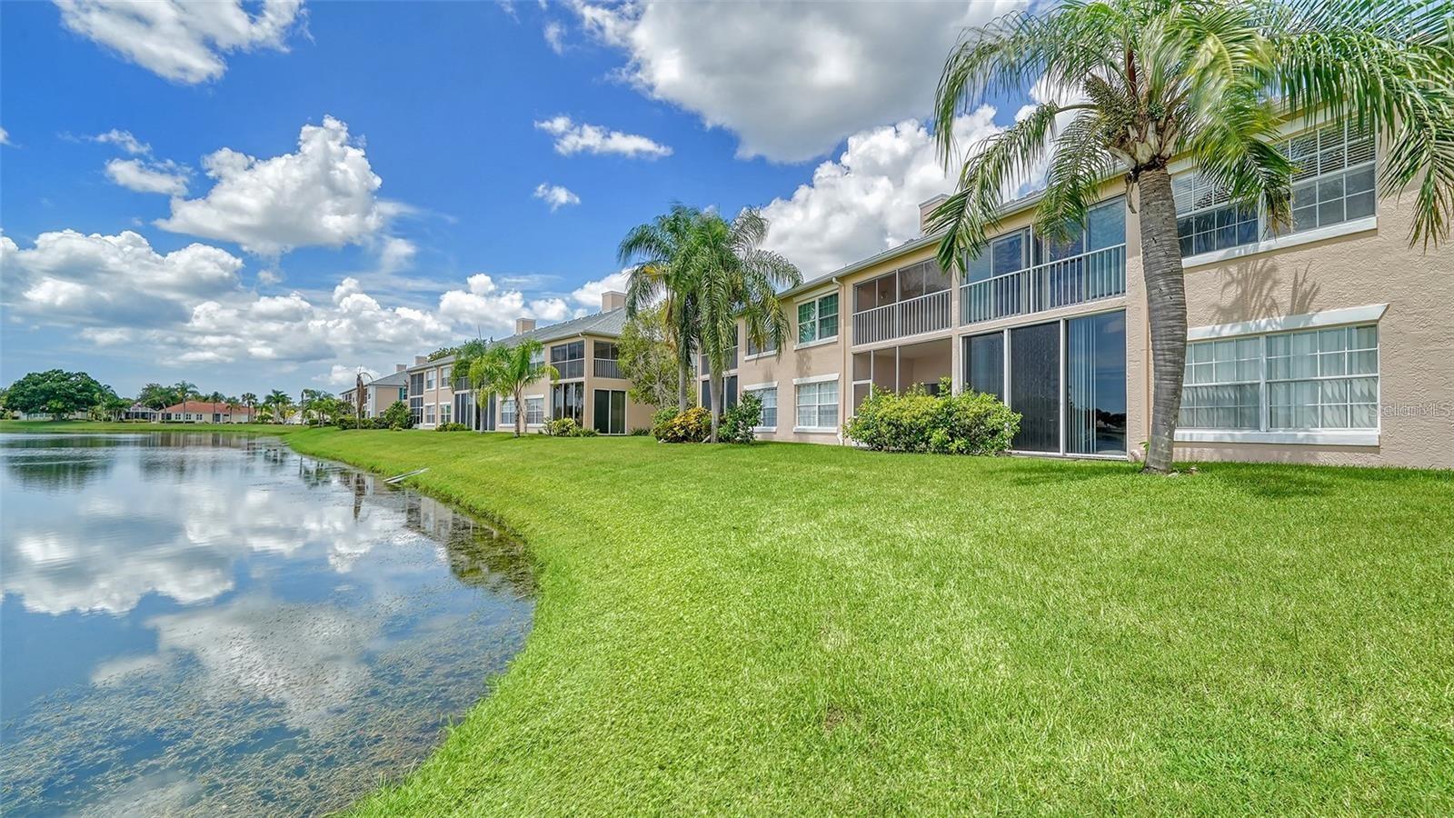Image 33 of 64 For 4211 Caddie Drive E 202