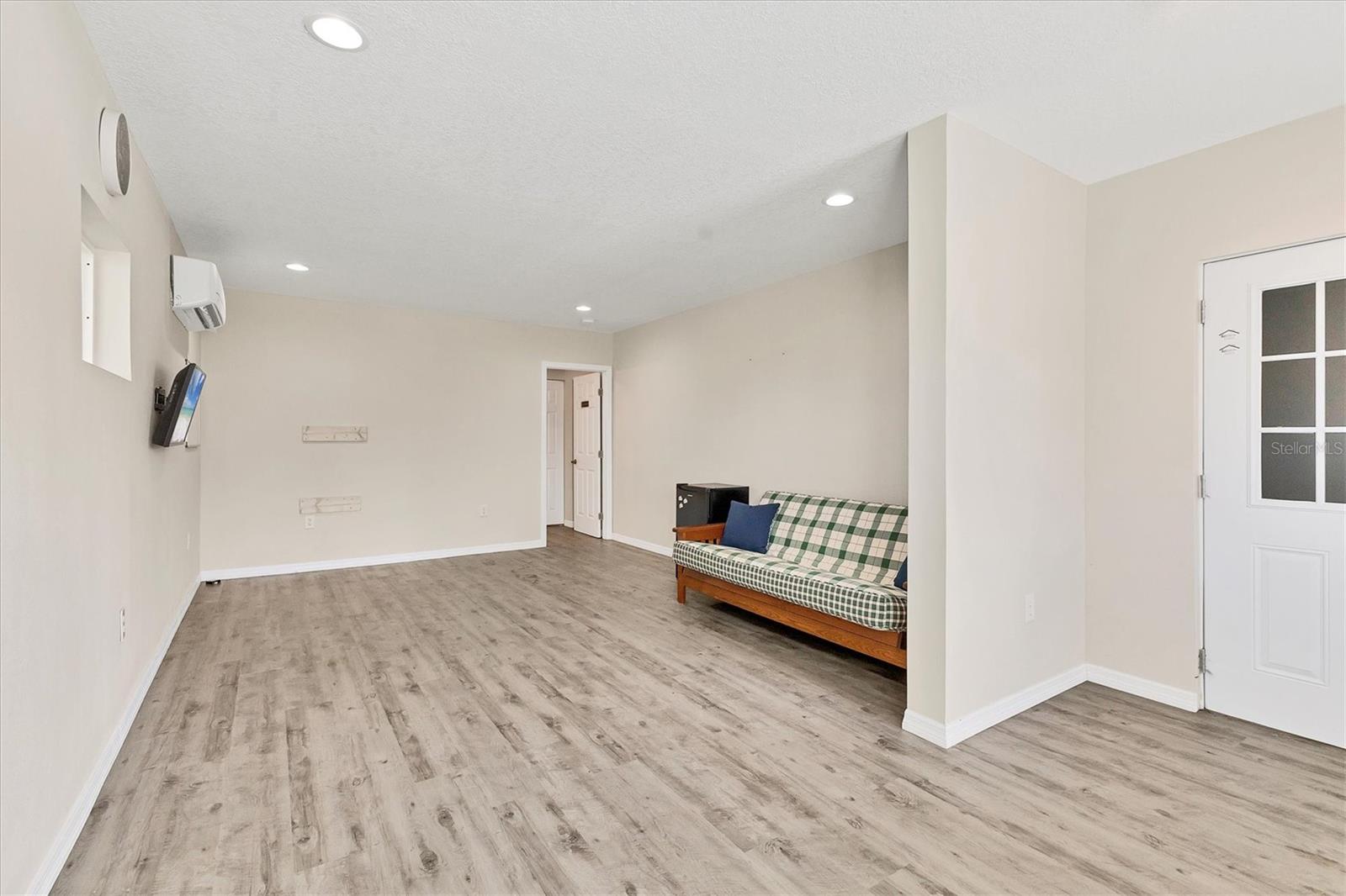 Image 9 of 32 For 3045 Logue Road