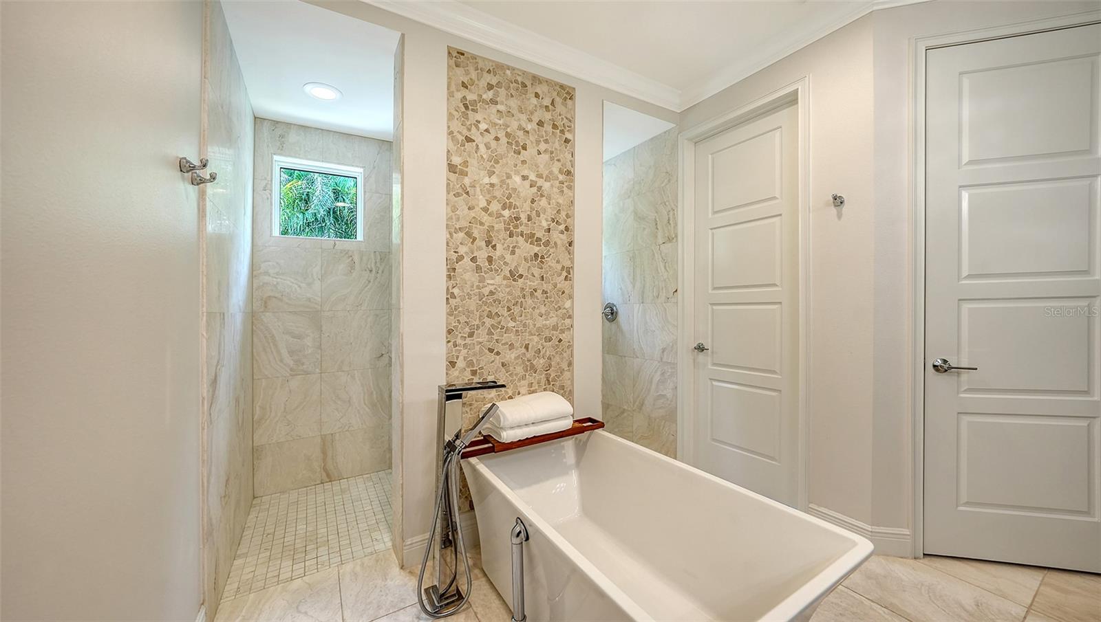 Image 21 of 37 For 413 Partridge Circle