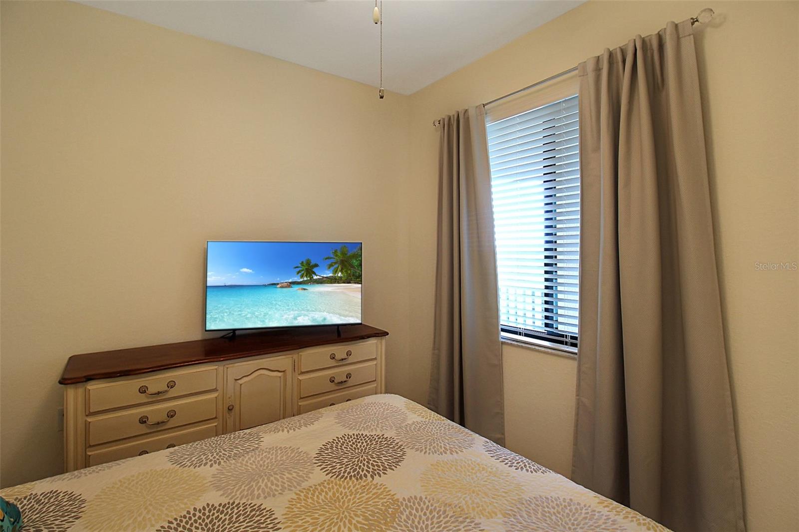 Image 23 of 47 For 17006 Vardon Terrace 406