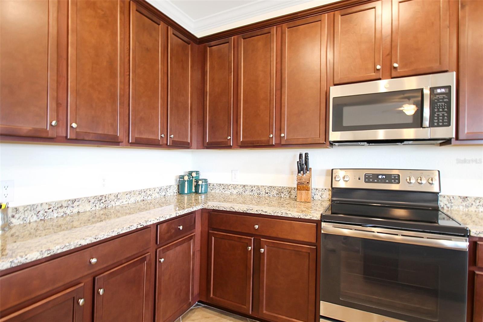 Image 28 of 47 For 17006 Vardon Terrace 406