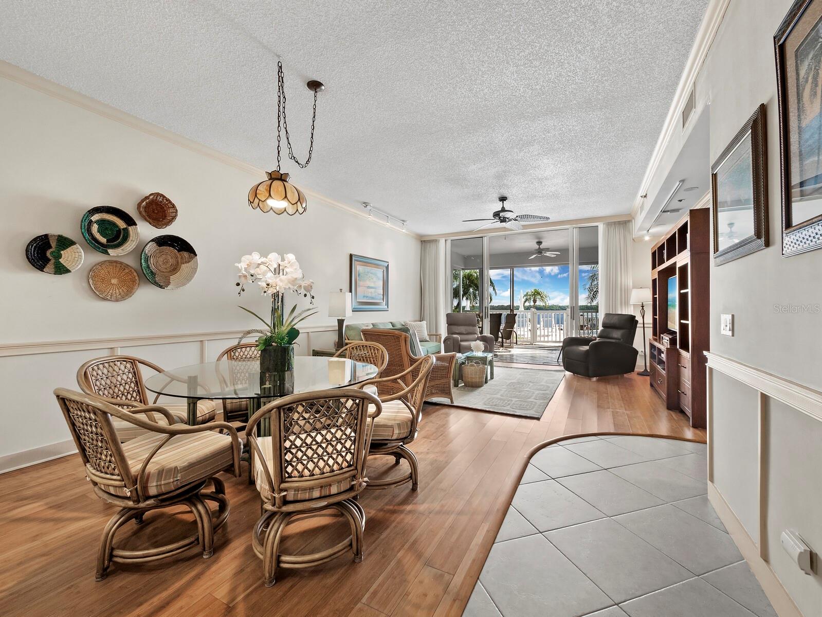 Image 11 of 41 For 615 Dream Island Place 105