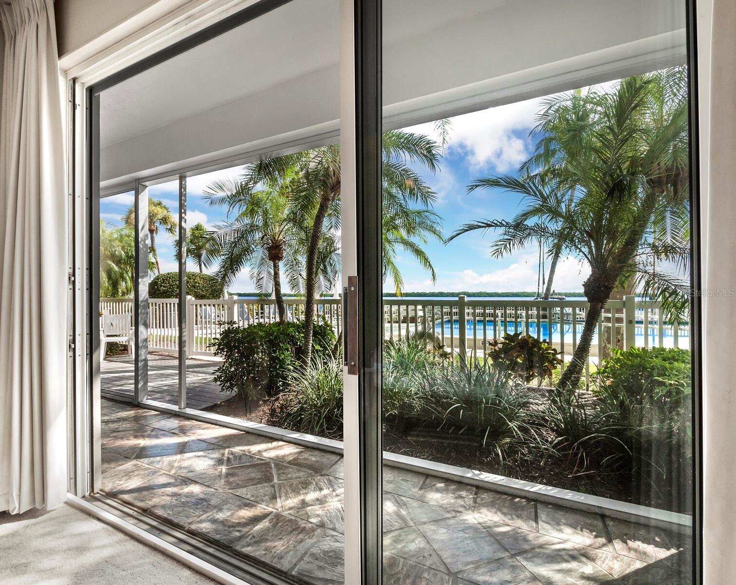 Image 21 of 41 For 615 Dream Island Place 105