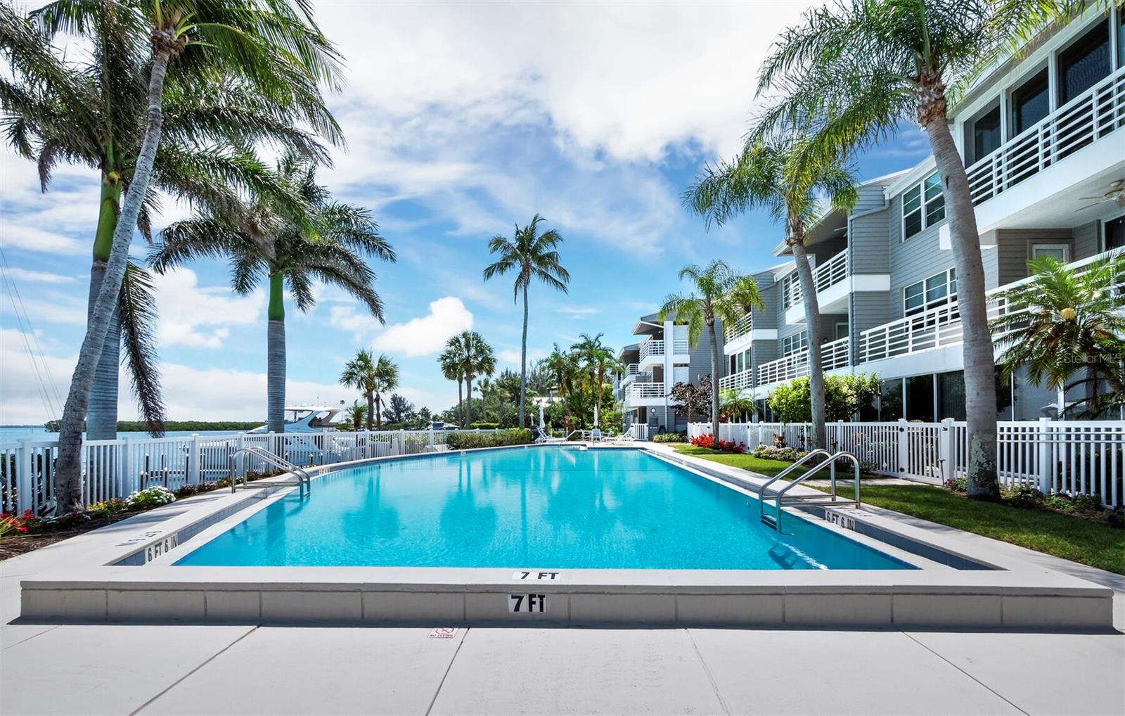Image 32 of 41 For 615 Dream Island Place 105