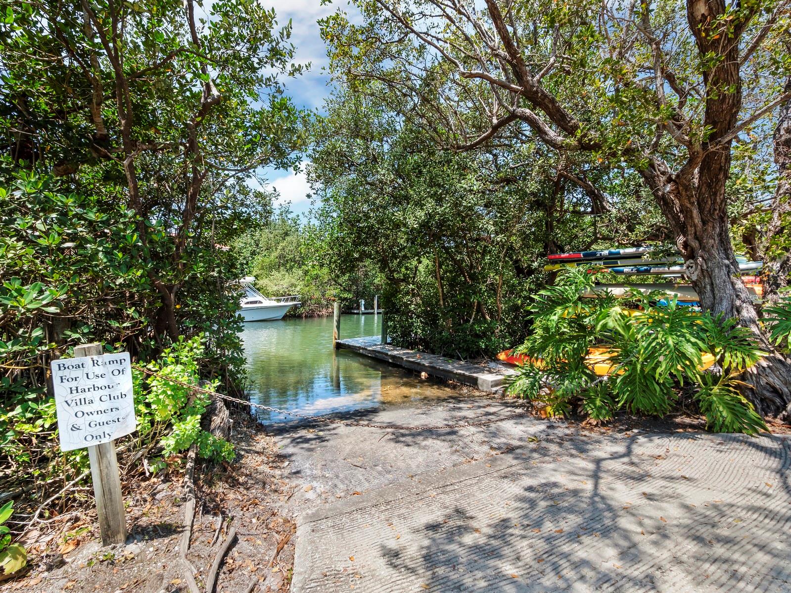 Image 37 of 41 For 615 Dream Island Place 105