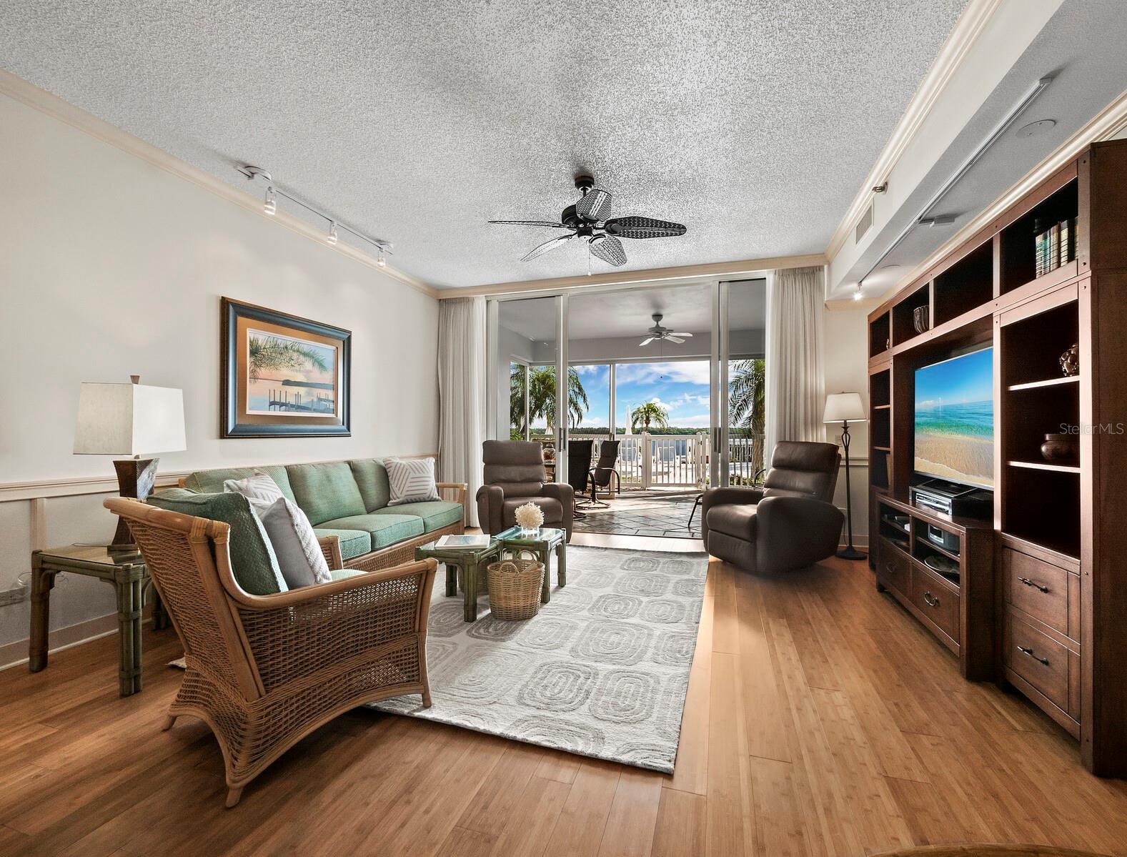 Image 5 of 41 For 615 Dream Island Place 105