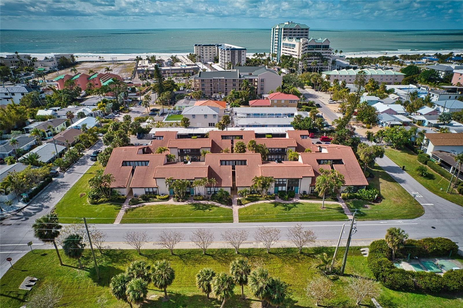 Details for 800 Blvd Of The Presidents  16, SARASOTA, FL 34236