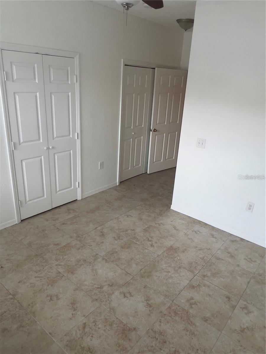 Image 9 of 21 For 18001 Richmond Place Drive 616