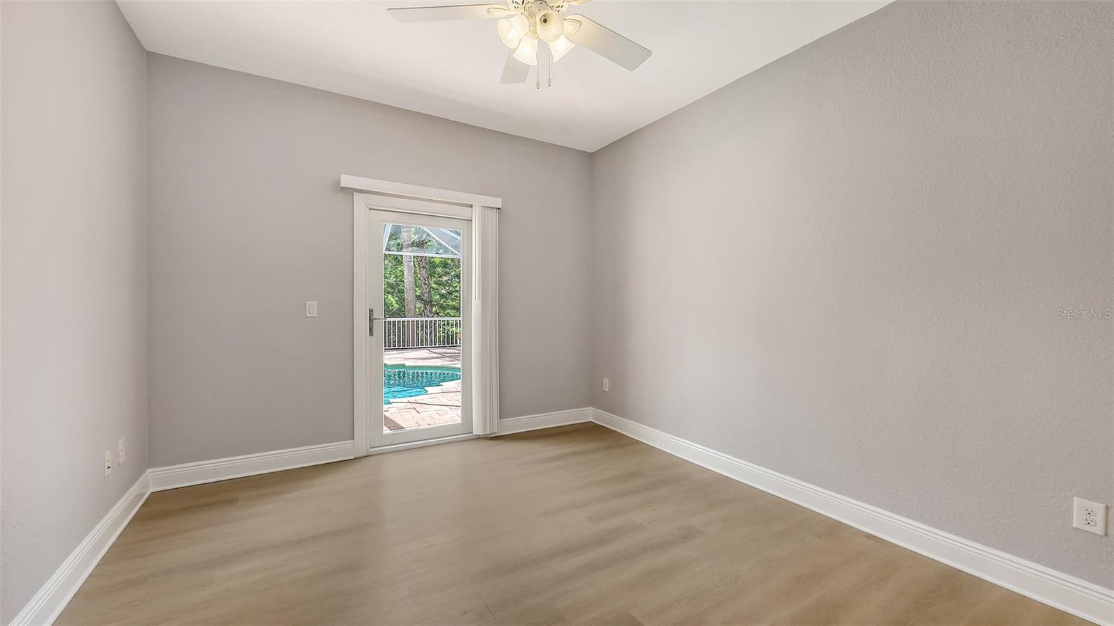 Image 18 of 32 For 205 Sugarloaf Drive