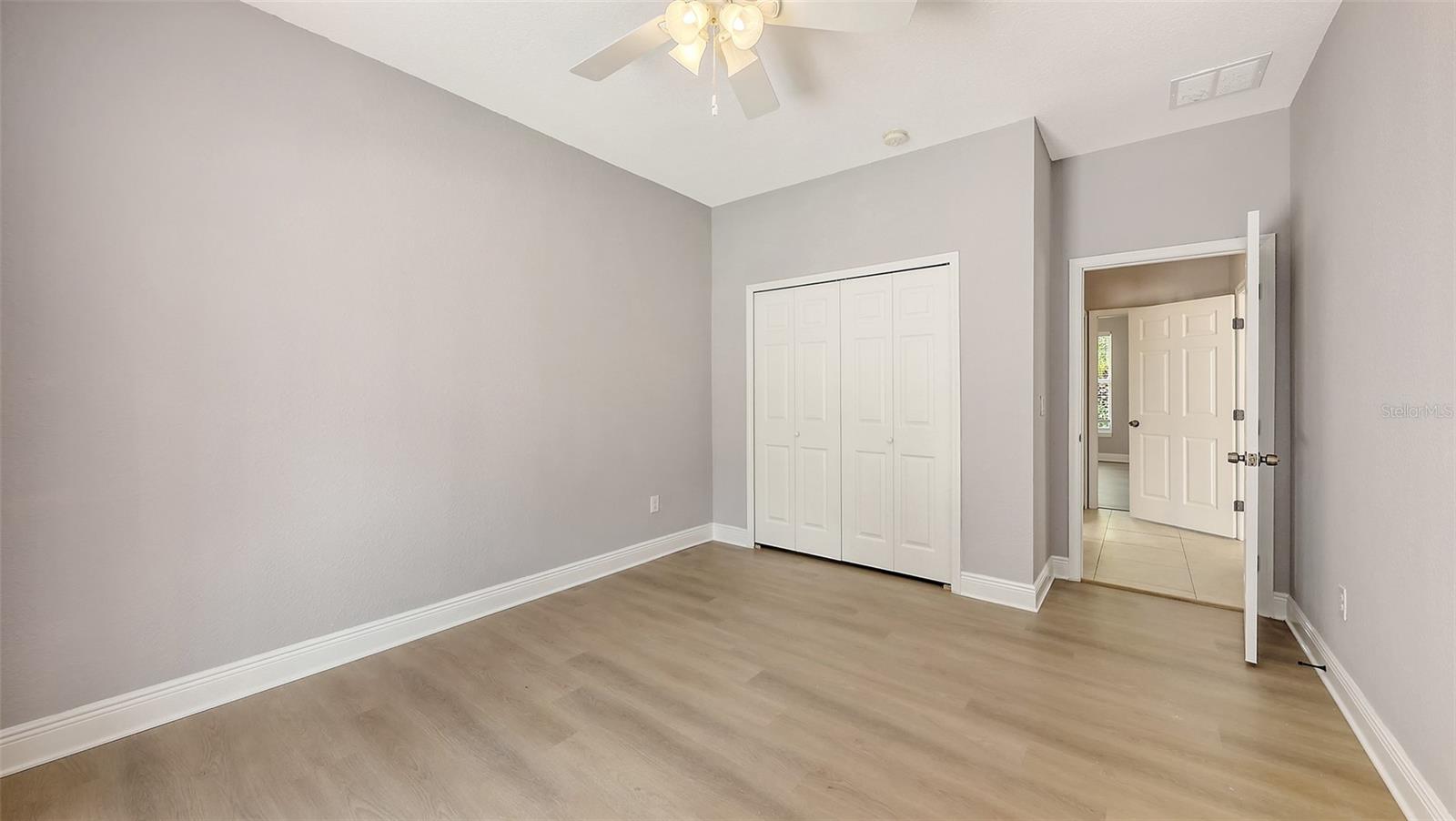 Image 19 of 32 For 205 Sugarloaf Drive