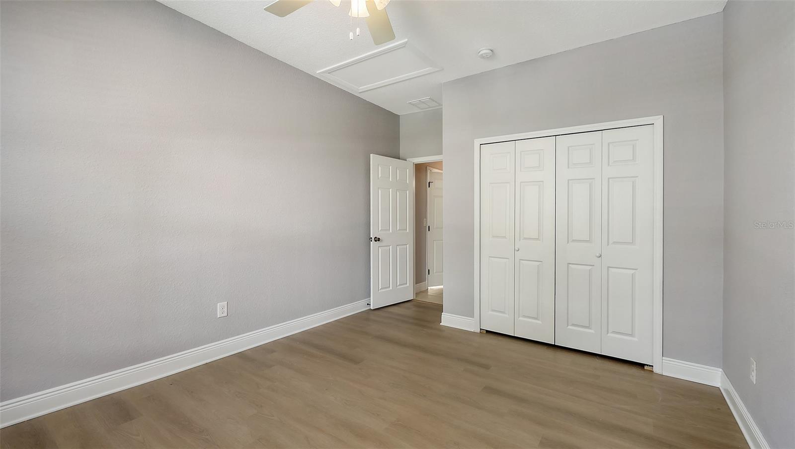 Image 21 of 32 For 205 Sugarloaf Drive