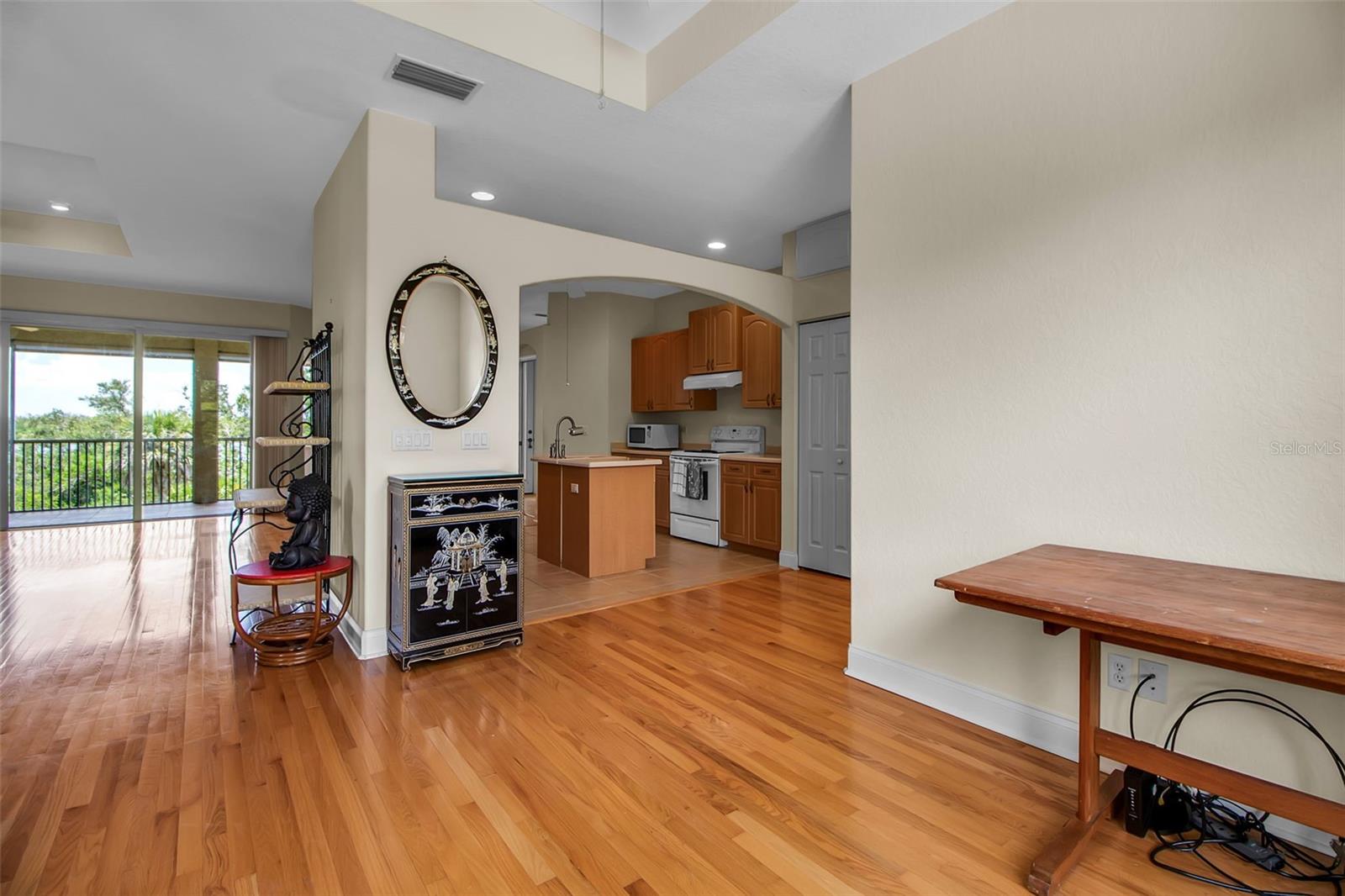 Image 10 of 27 For 2048 Larson Street