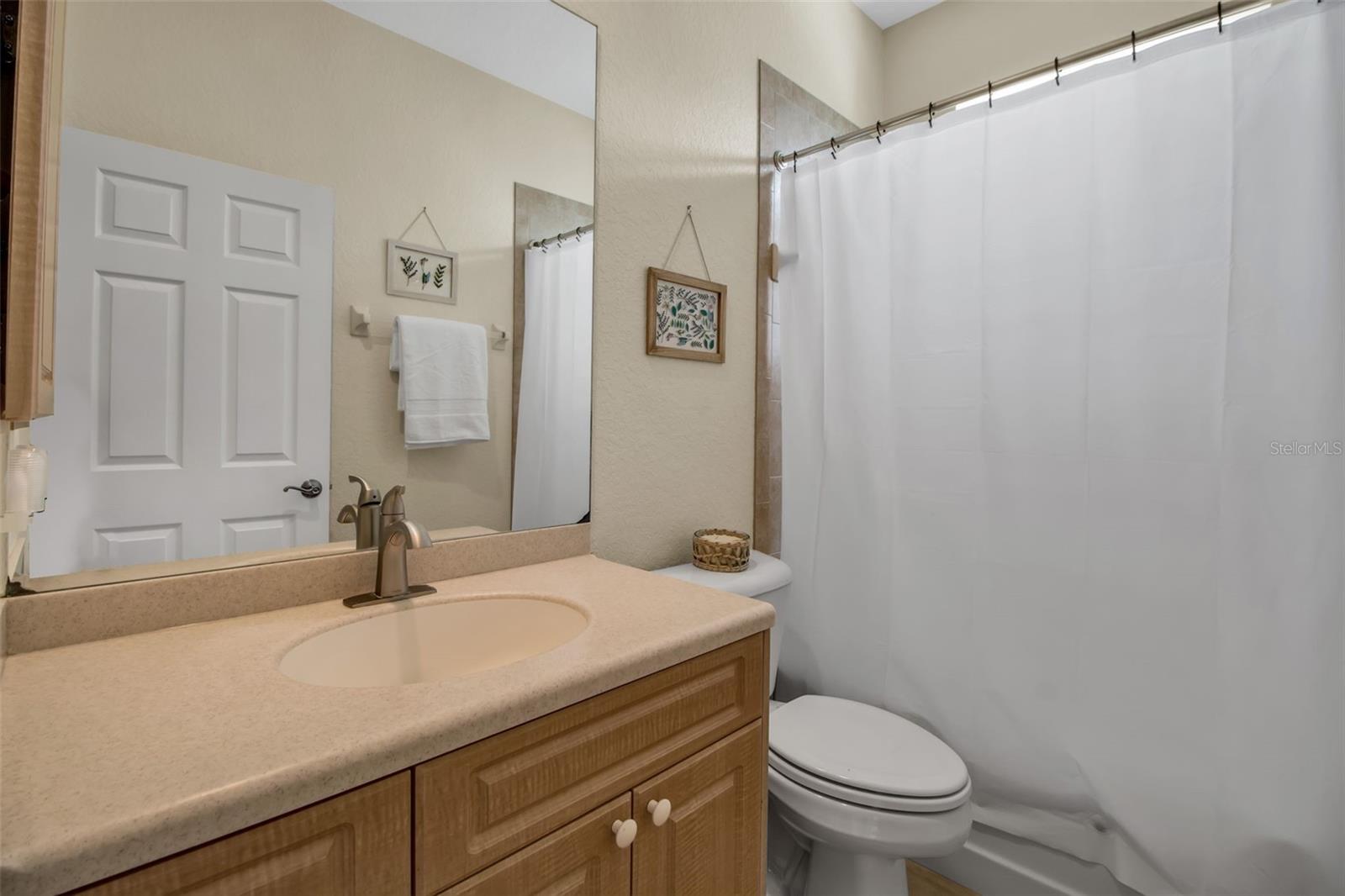 Image 16 of 27 For 2048 Larson Street
