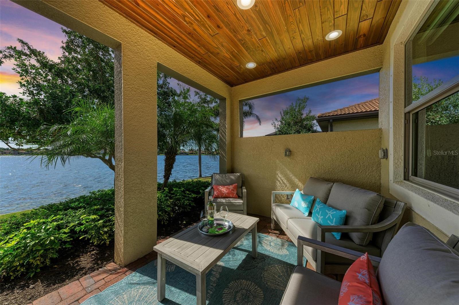 Image 35 of 98 For 138 Toscavilla Boulevard