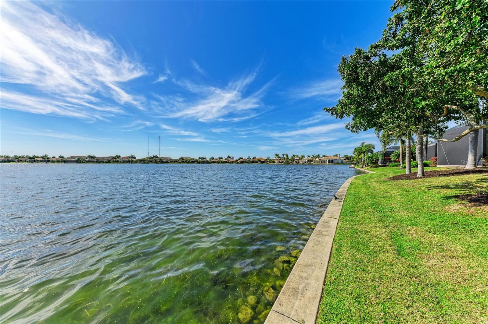 Image 40 of 98 For 138 Toscavilla Boulevard