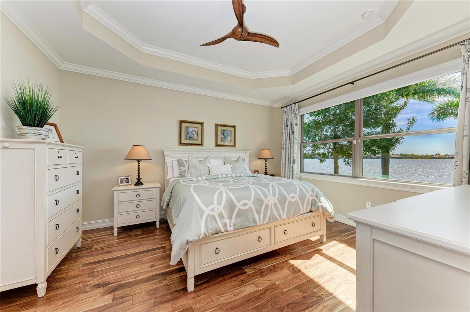 Image 45 of 98 For 138 Toscavilla Boulevard