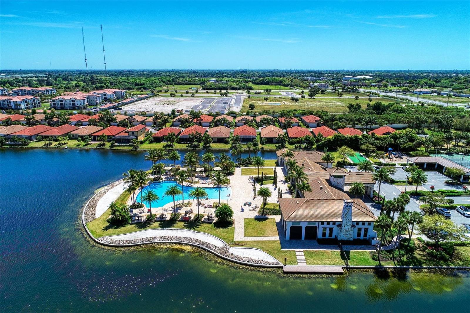 Image 77 of 98 For 138 Toscavilla Boulevard